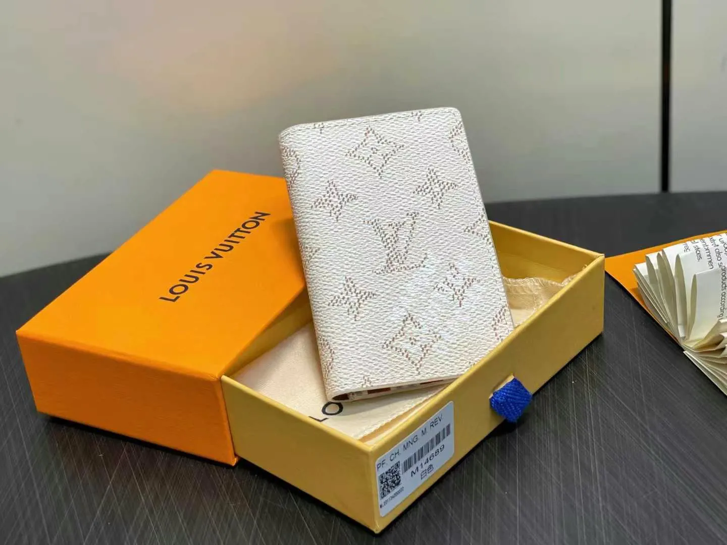 Louis Vuitton Pocket Organizer M14689 - 图片 3