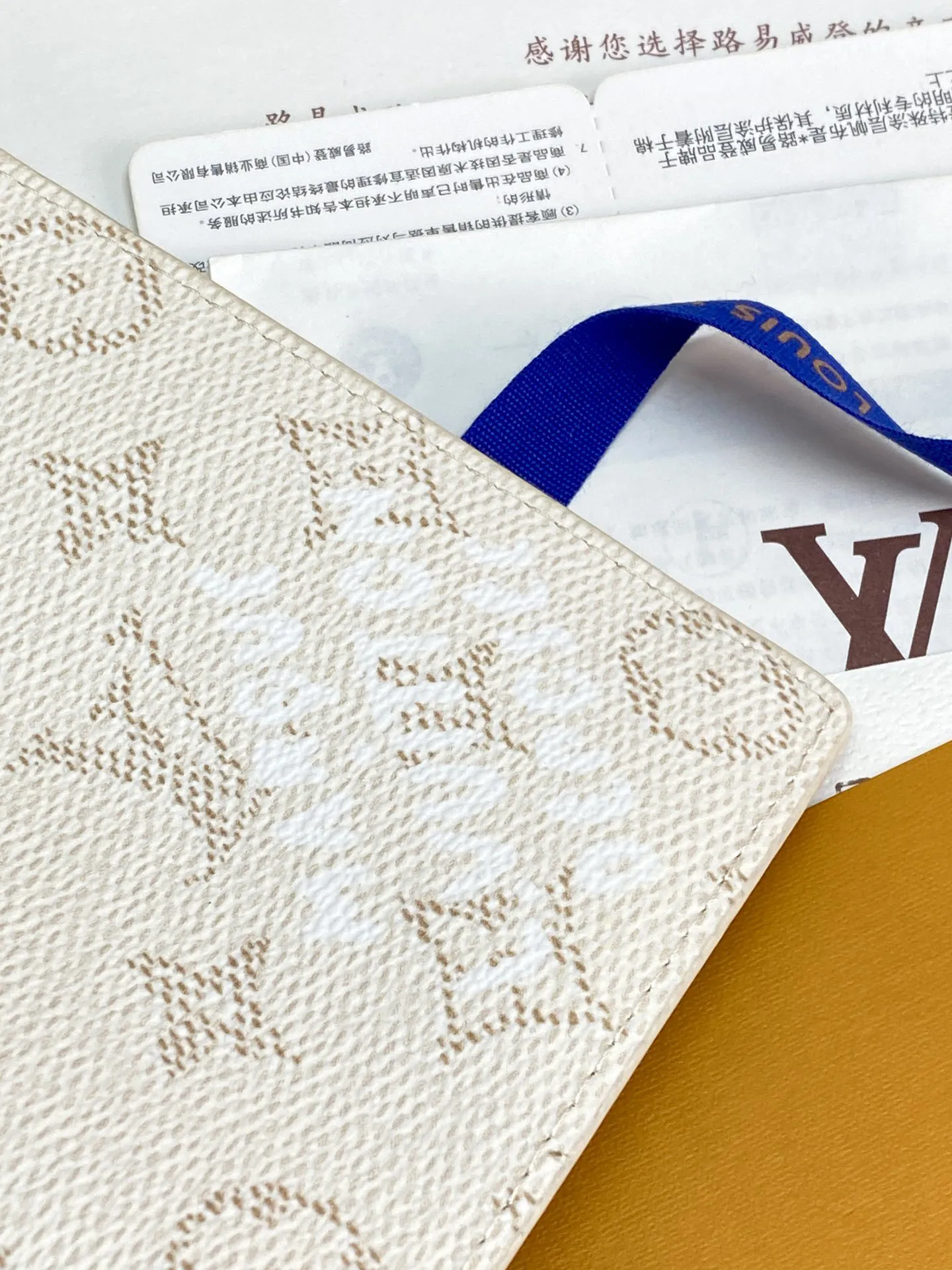 Alternative view of Louis Vuitton Brazza Wallet M15156