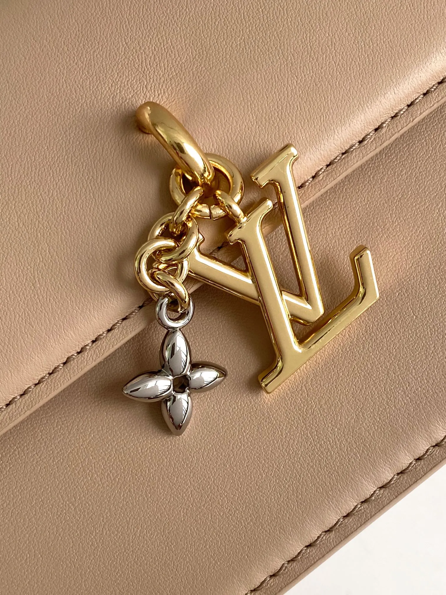 Louis Vuitton Wallet On Chain LV Bloom M14581 - 图片 7