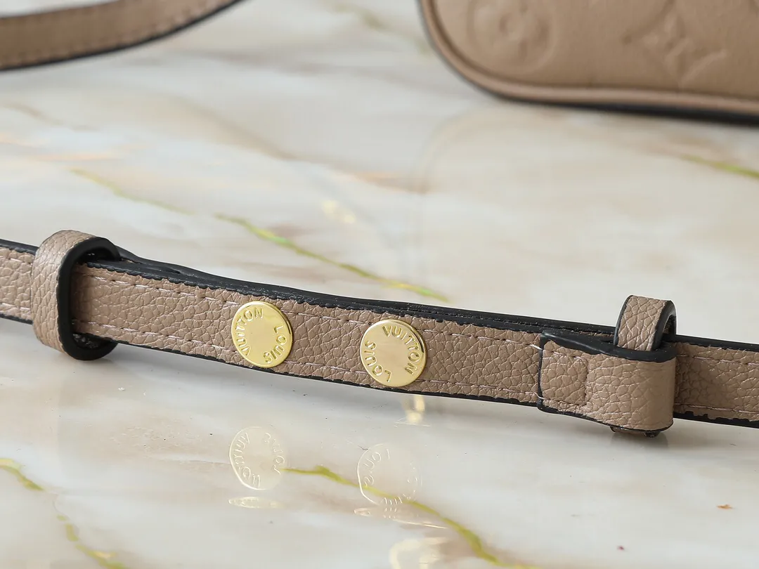 Louis Vuitton Easy Pouch On Strap M81862 - 图片 9