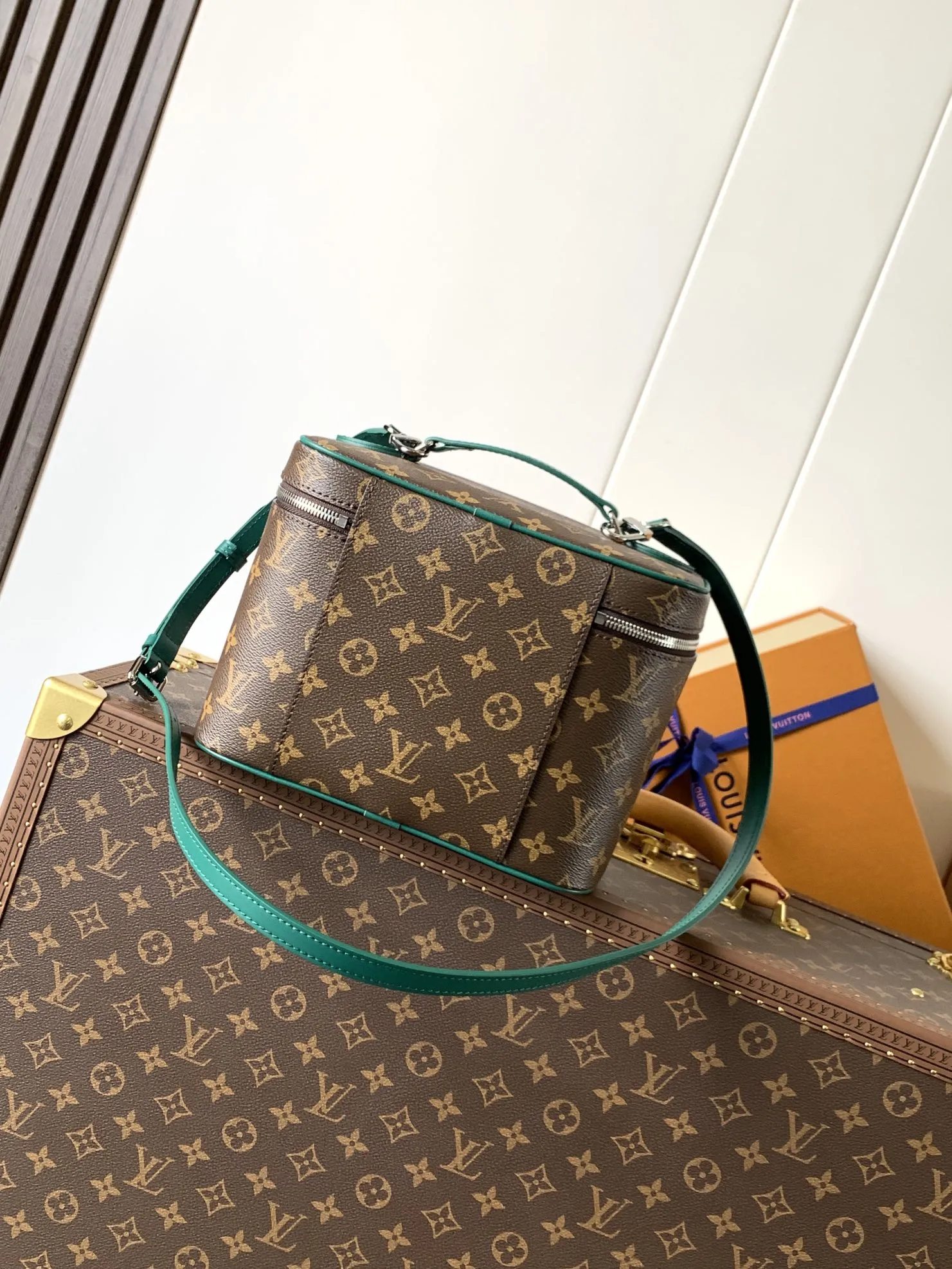 Louis Vuitton Nice BB M12667 - Image 4