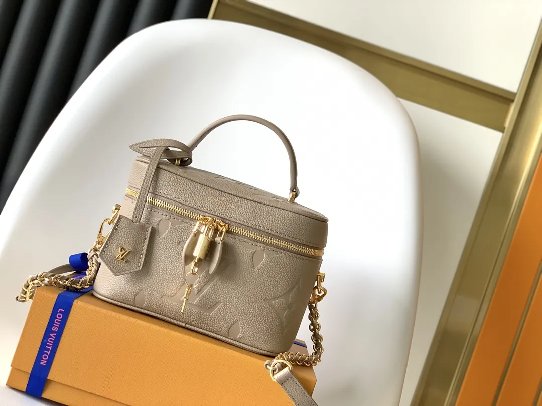 Alternative view of Louis Vuitton Vanity M45608
