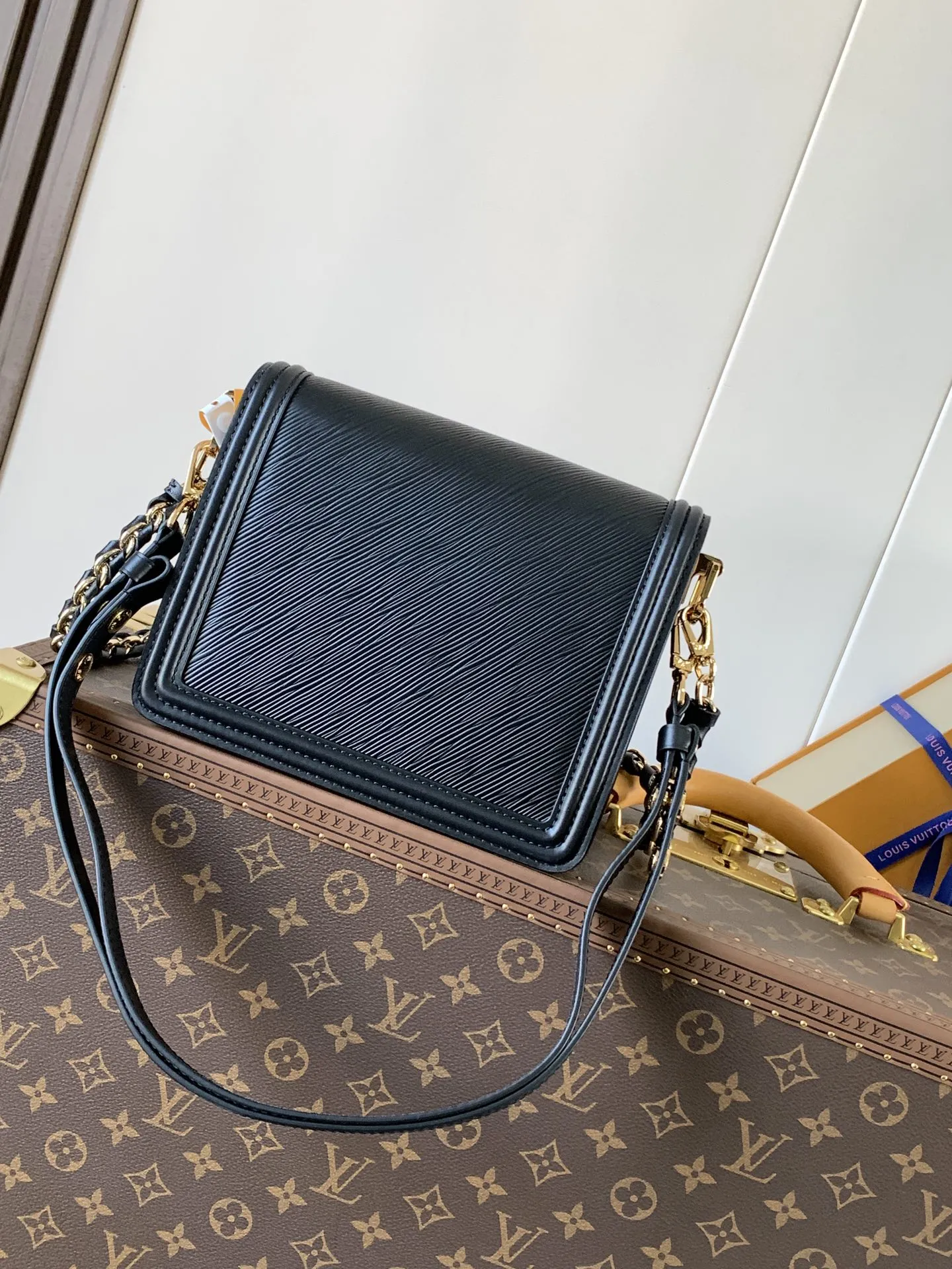 Louis Vuitton Dauphine MM M56141 - 图片 4