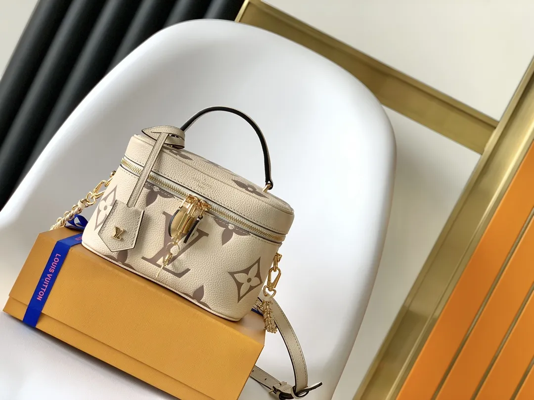 Alternative view of Louis Vuitton Vanity PM M45599