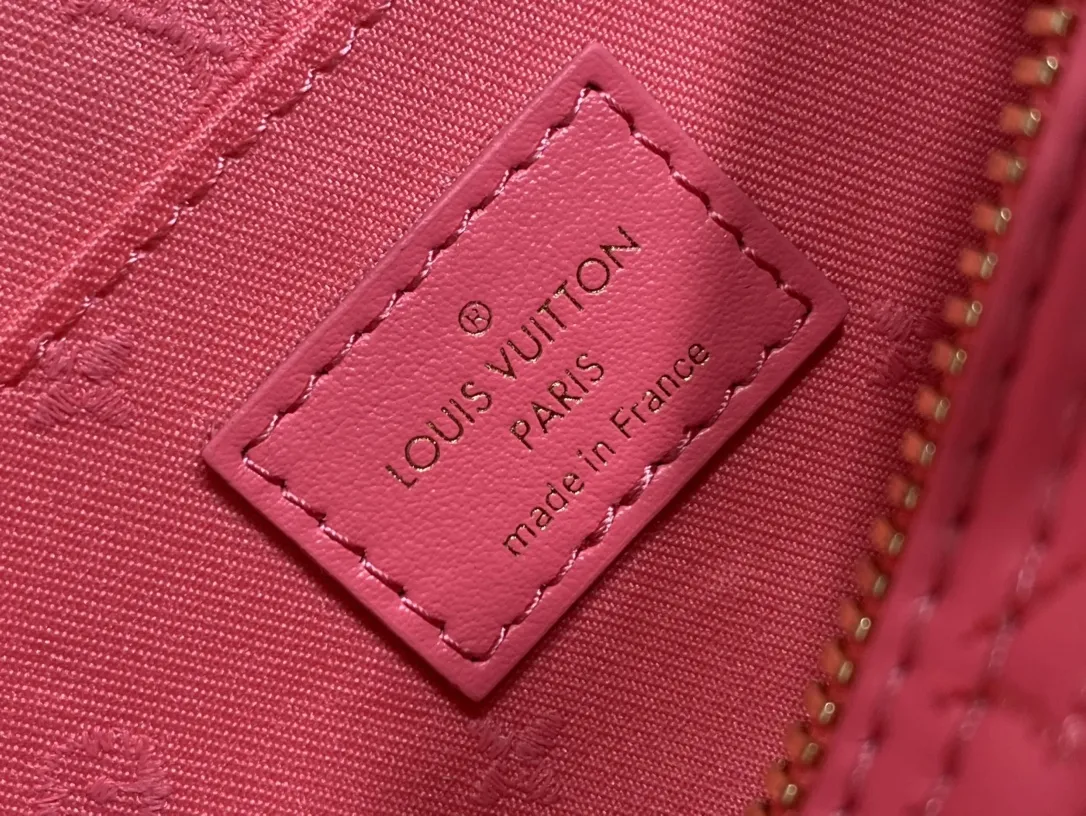 Alternative view of Louis Vuitton Papillon BB M59826