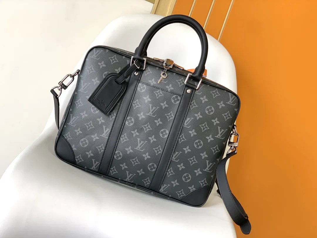Louis Vuitton Porte-Documents Voyage PM M46457 - 图片 4