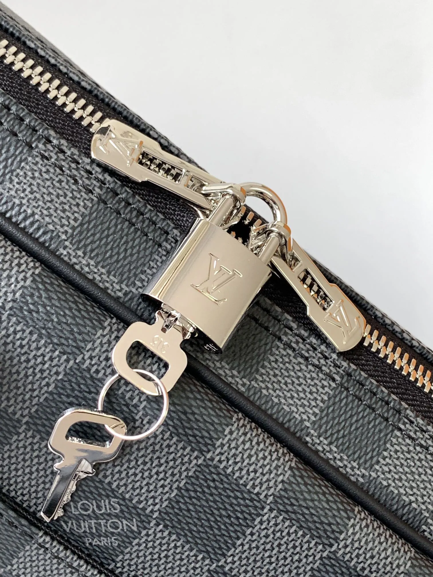 Louis Vuitton Porte-Documents Voyage PM N40445 - 图片 6