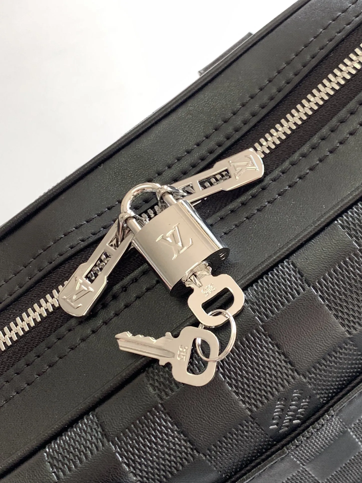 Louis Vuitton Porte-Documents Voyage PM N40444 - 图片 8