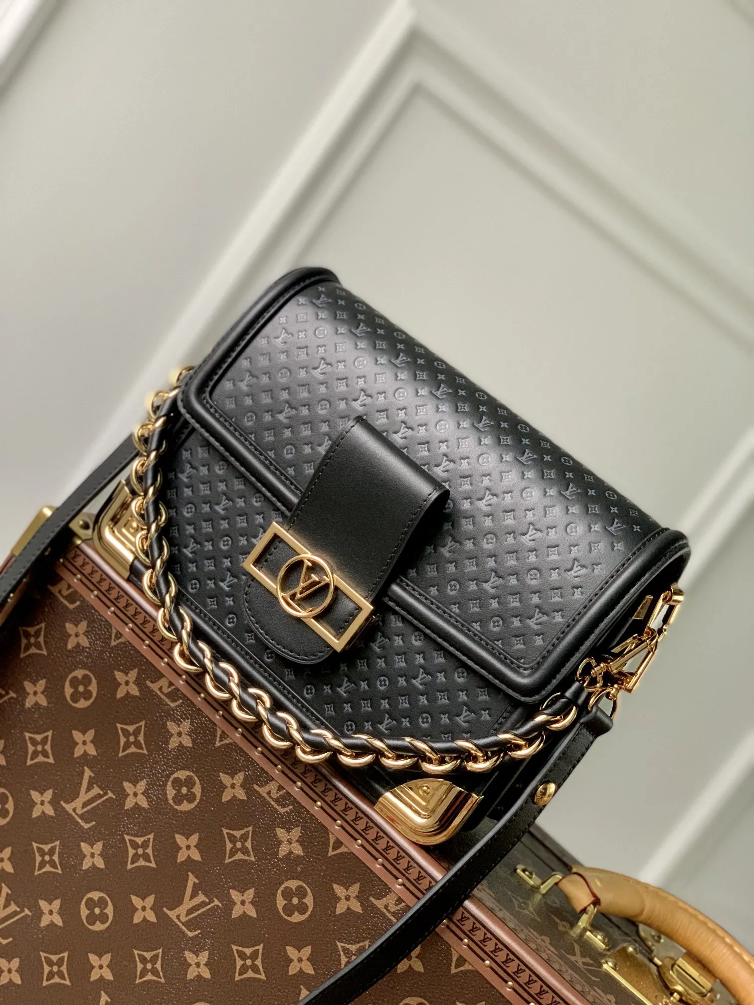 Louis Vuitton Dauphine MM M22276 - Image 2