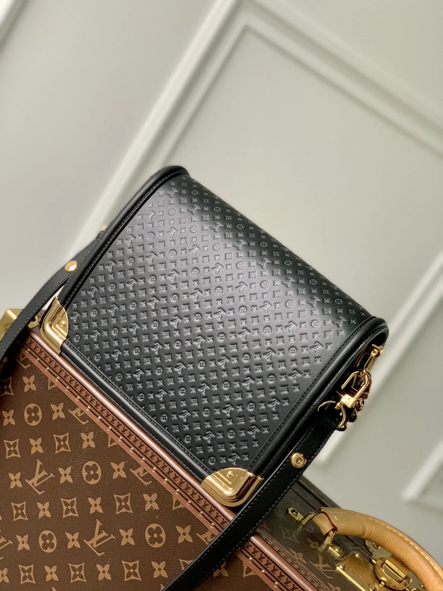 Louis Vuitton Dauphine MM M22276 - Image 4