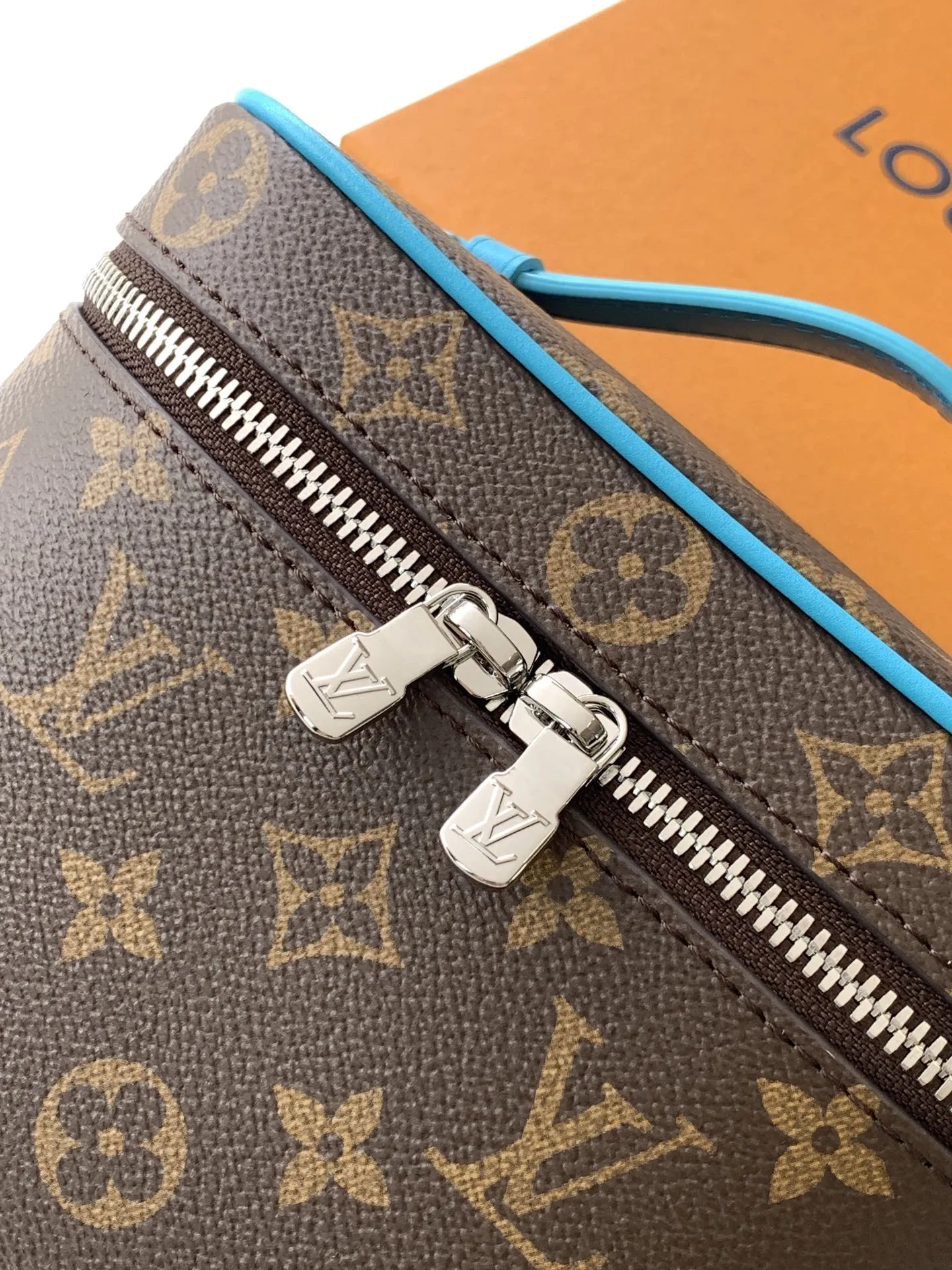 Louis Vuitton Nice Mini M12647 - Image 6