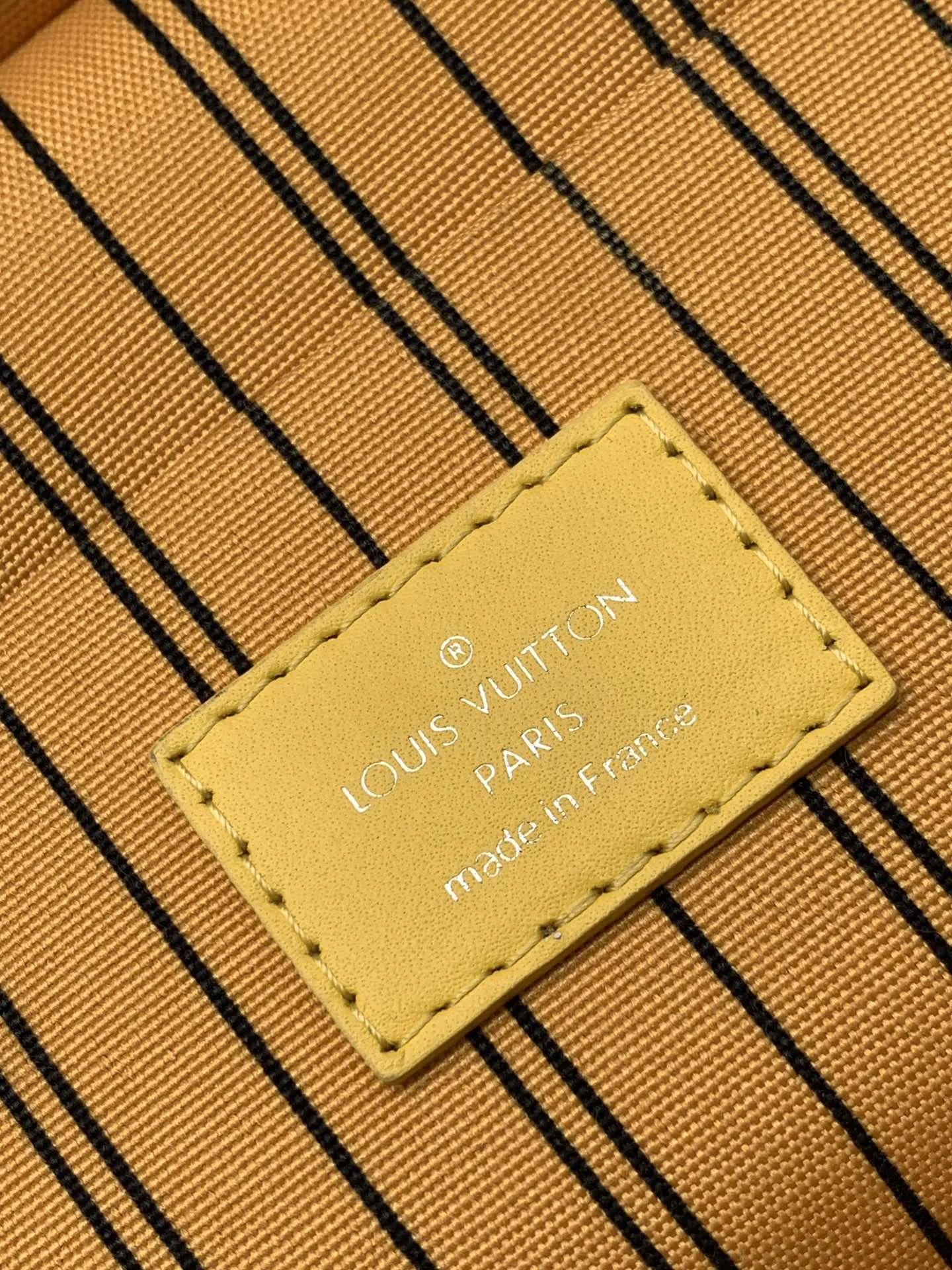 Louis Vuitton Nice Mini M12654 - Image 10