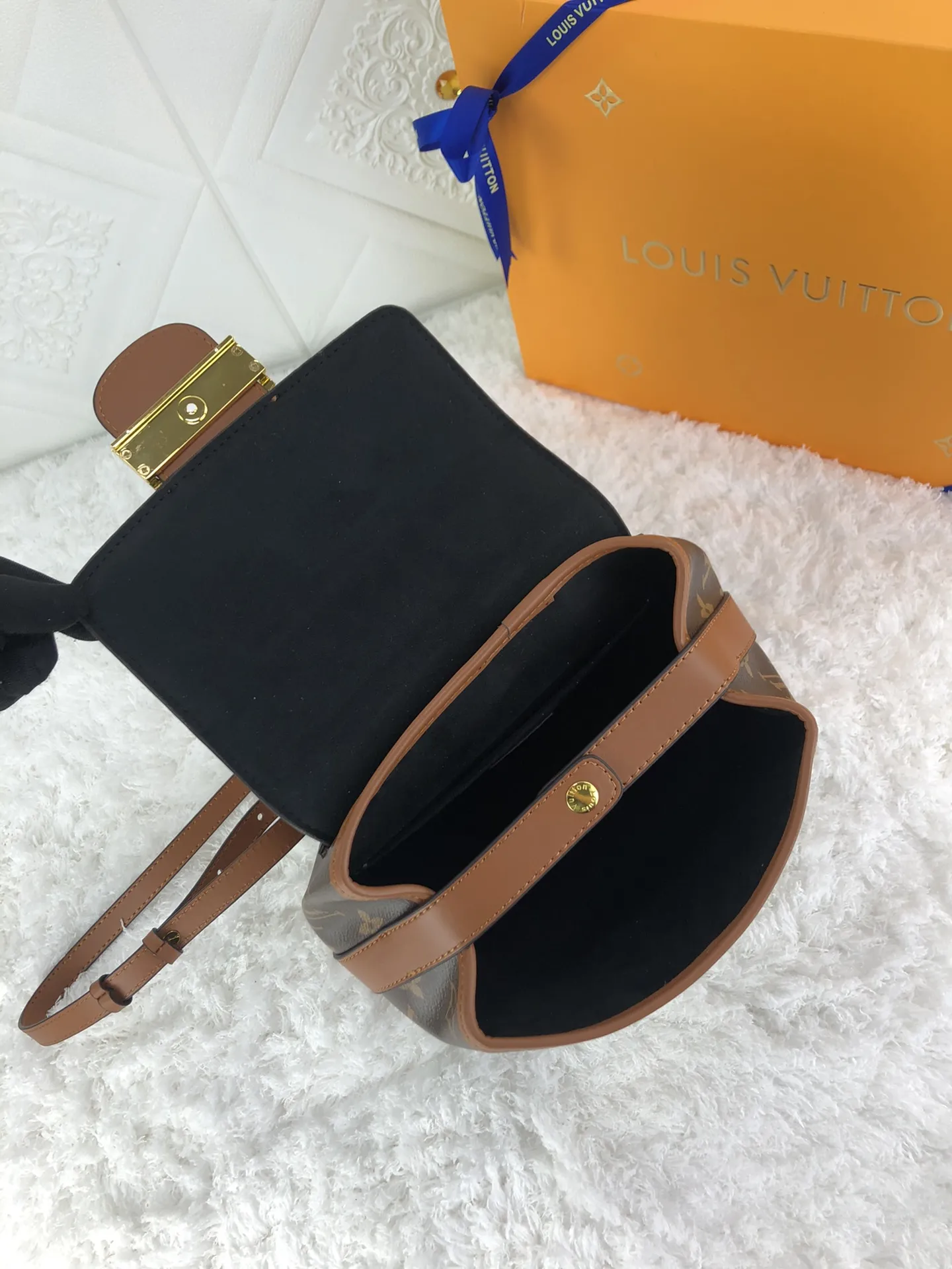 Louis Vuitton Dauphine Backpack M45142 - Image 8