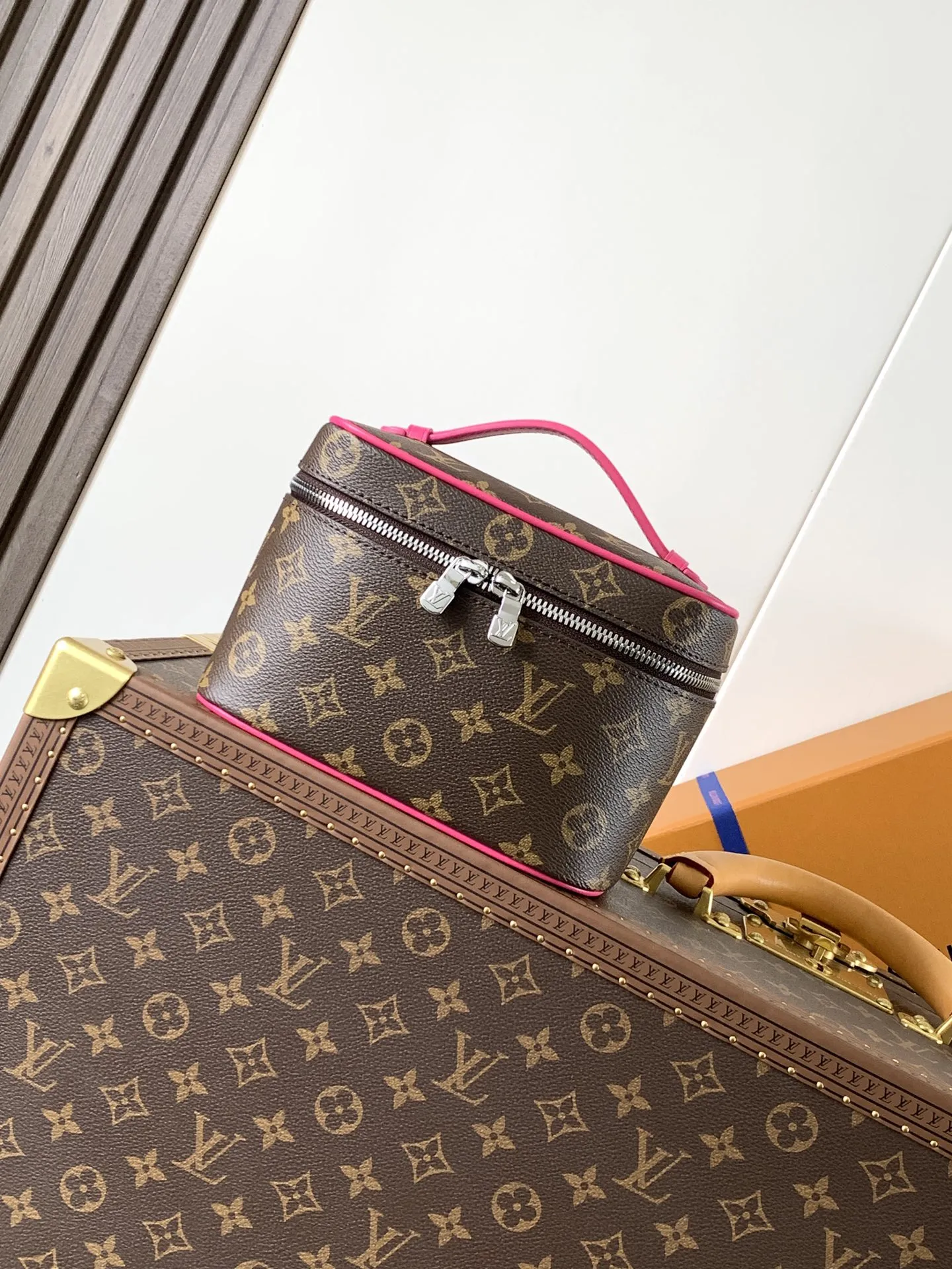 Alternative view of Louis Vuitton Nice Mini M12650