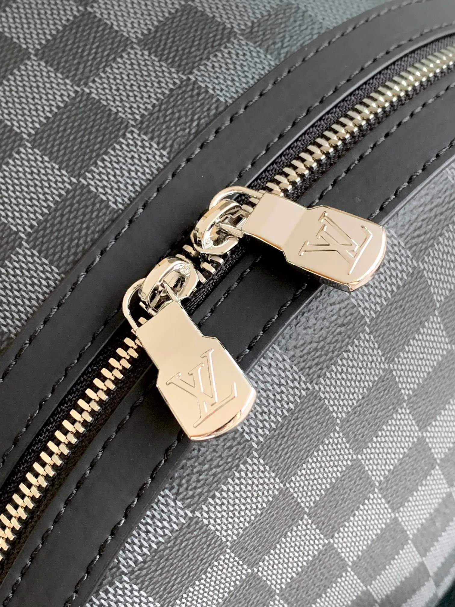 Louis Vuitton Discovery Backpack PM N40514 - Image 8