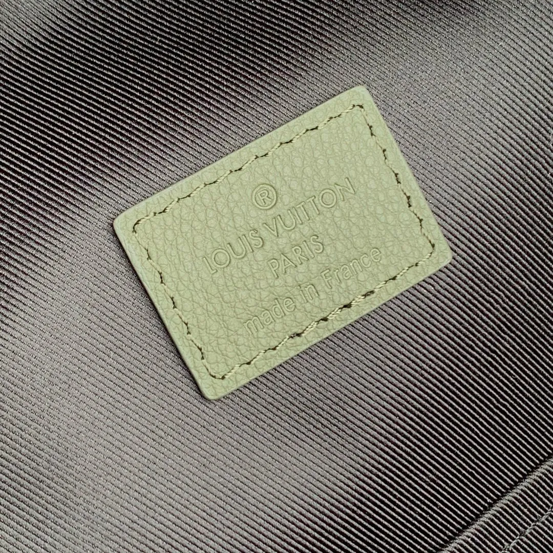 Louis Vuitton Discovery Backpack PM M12463 - Image 9