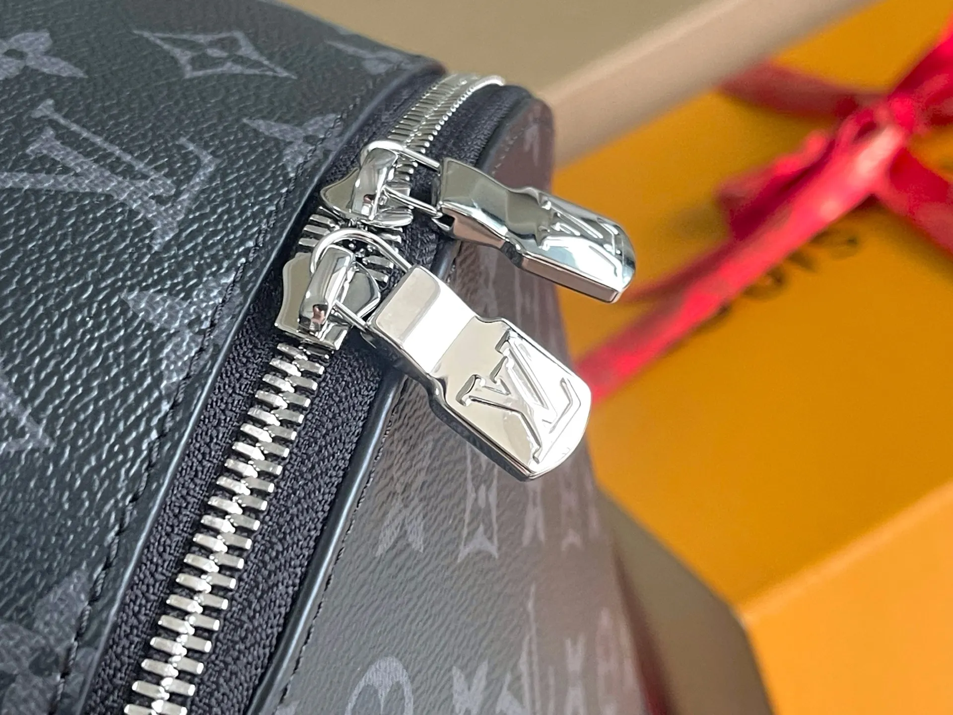 Louis Vuitton Discovery Slim Backpack M14020 - Image 7