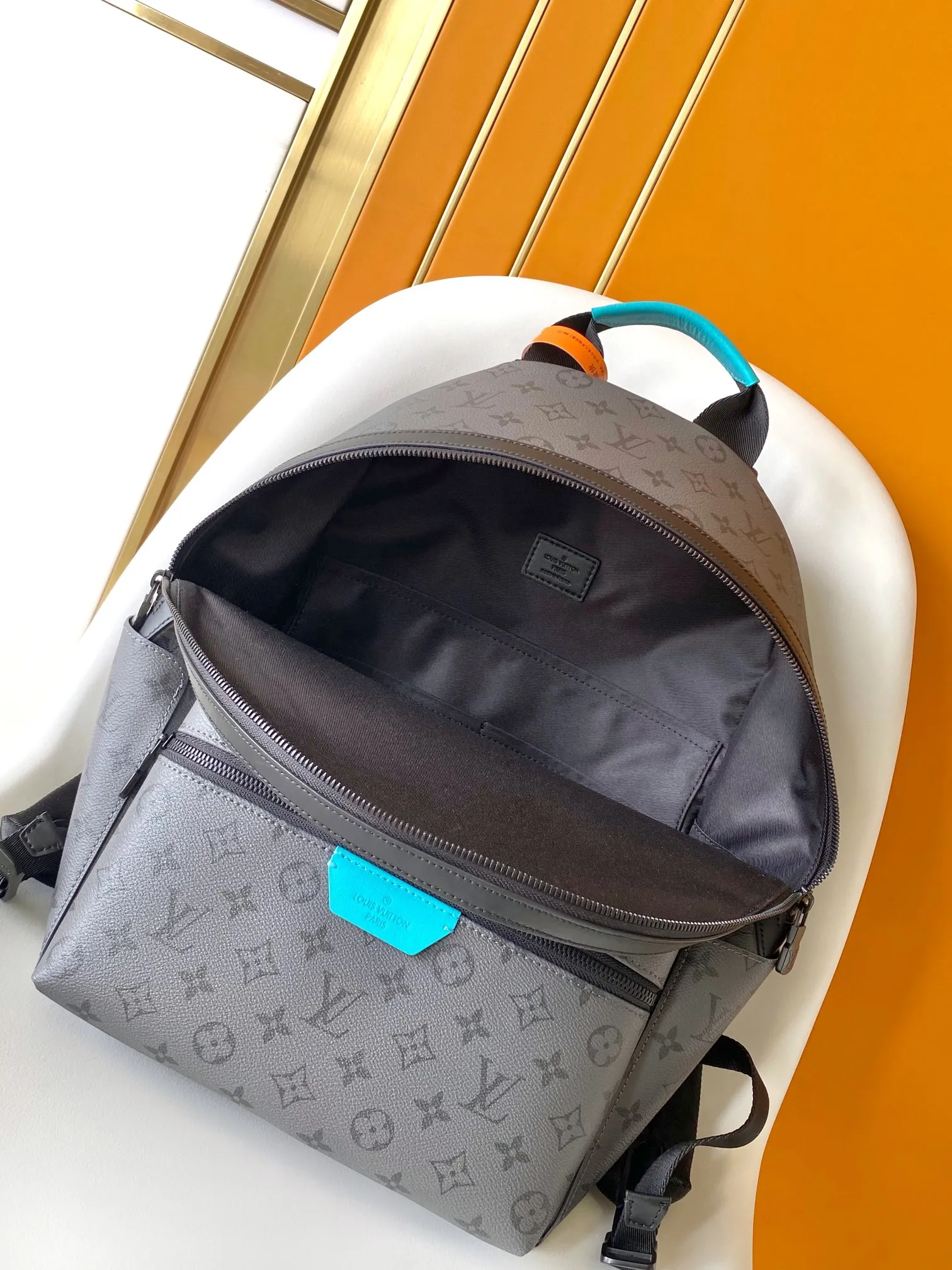 Louis Vuitton Discovery Backpack PM M11641 - Image 9