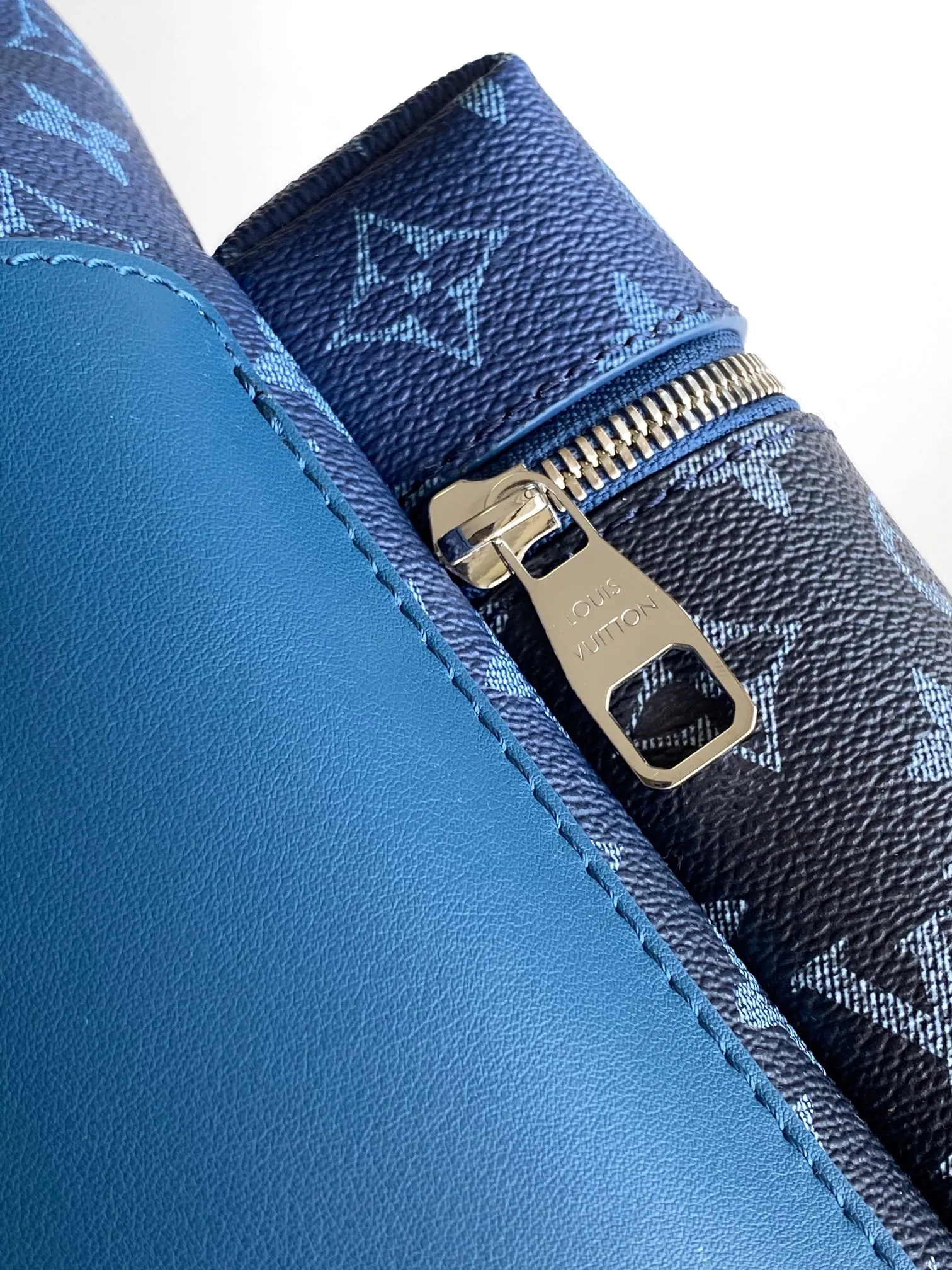 Louis Vuitton Discovery Backpack PM M11590 - 图片 7