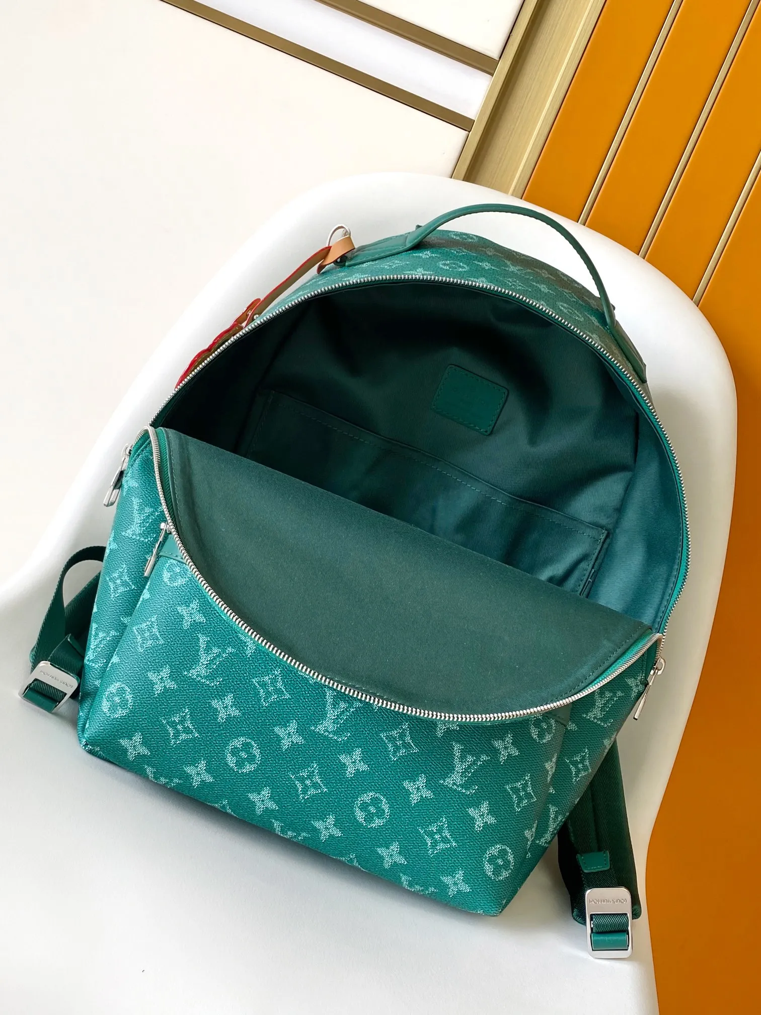 Louis Vuitton Discovery Backpack PM M12780 - Image 9