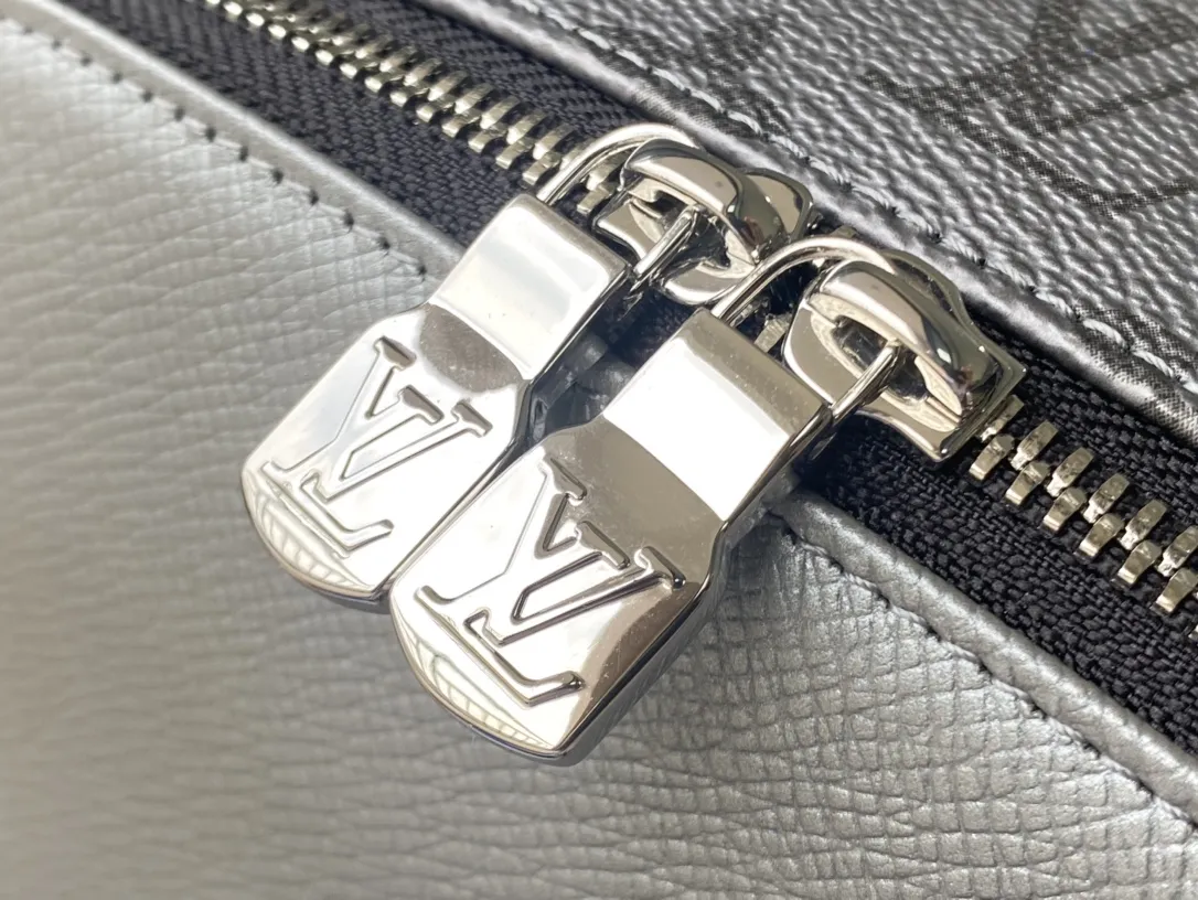 Louis Vuitton Discovery Backpack PM M30835 - Image 7