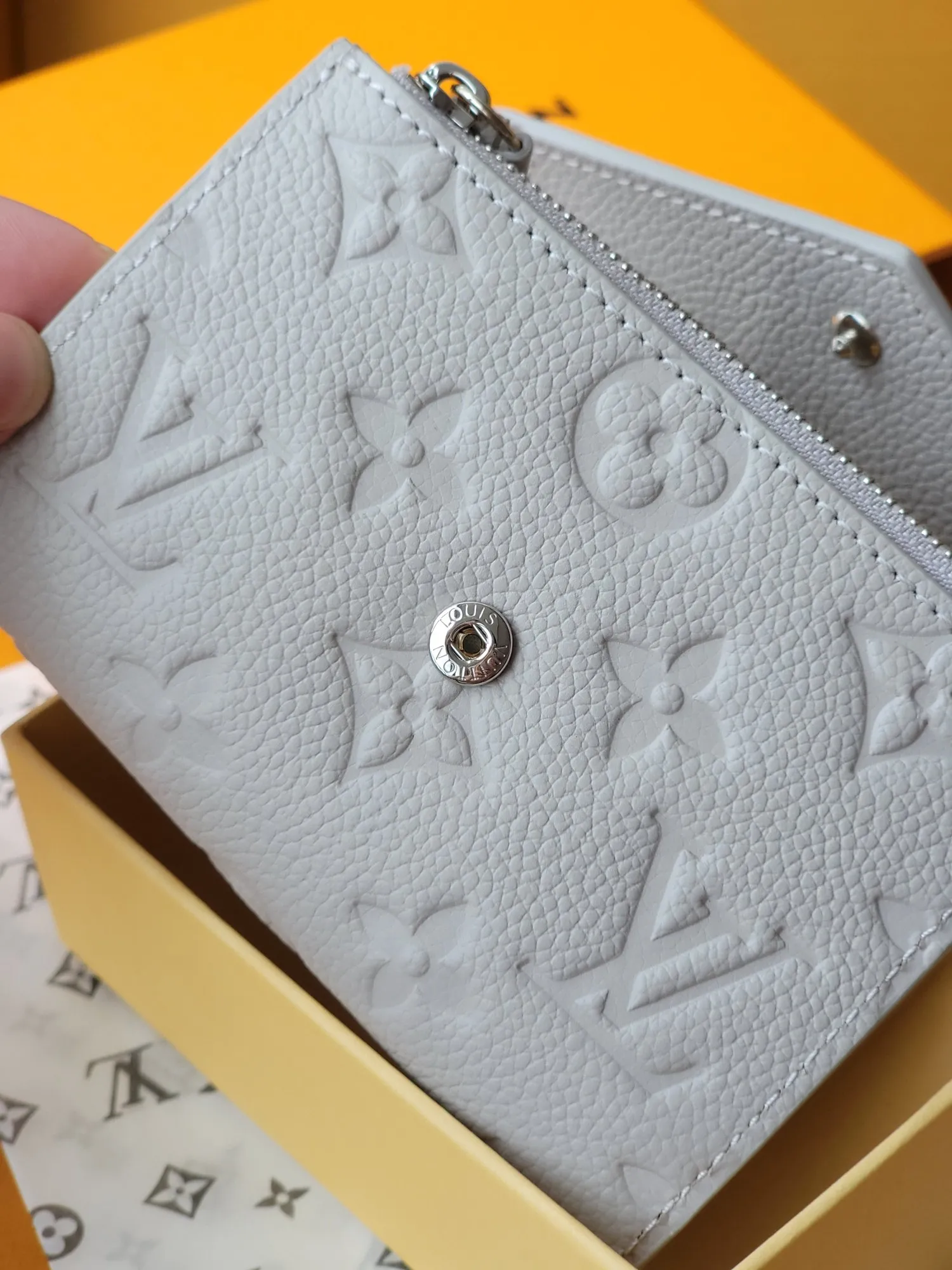 Louis Vuitton Victorine Wallet M13466 - Image 19