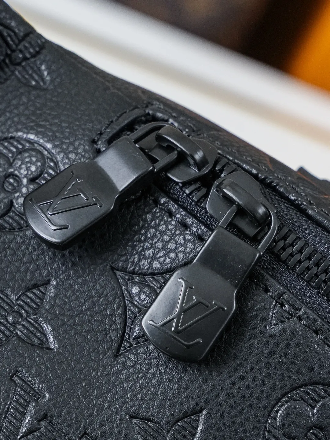 Louis Vuitton Rush Bumbag M47058 - 图片 8