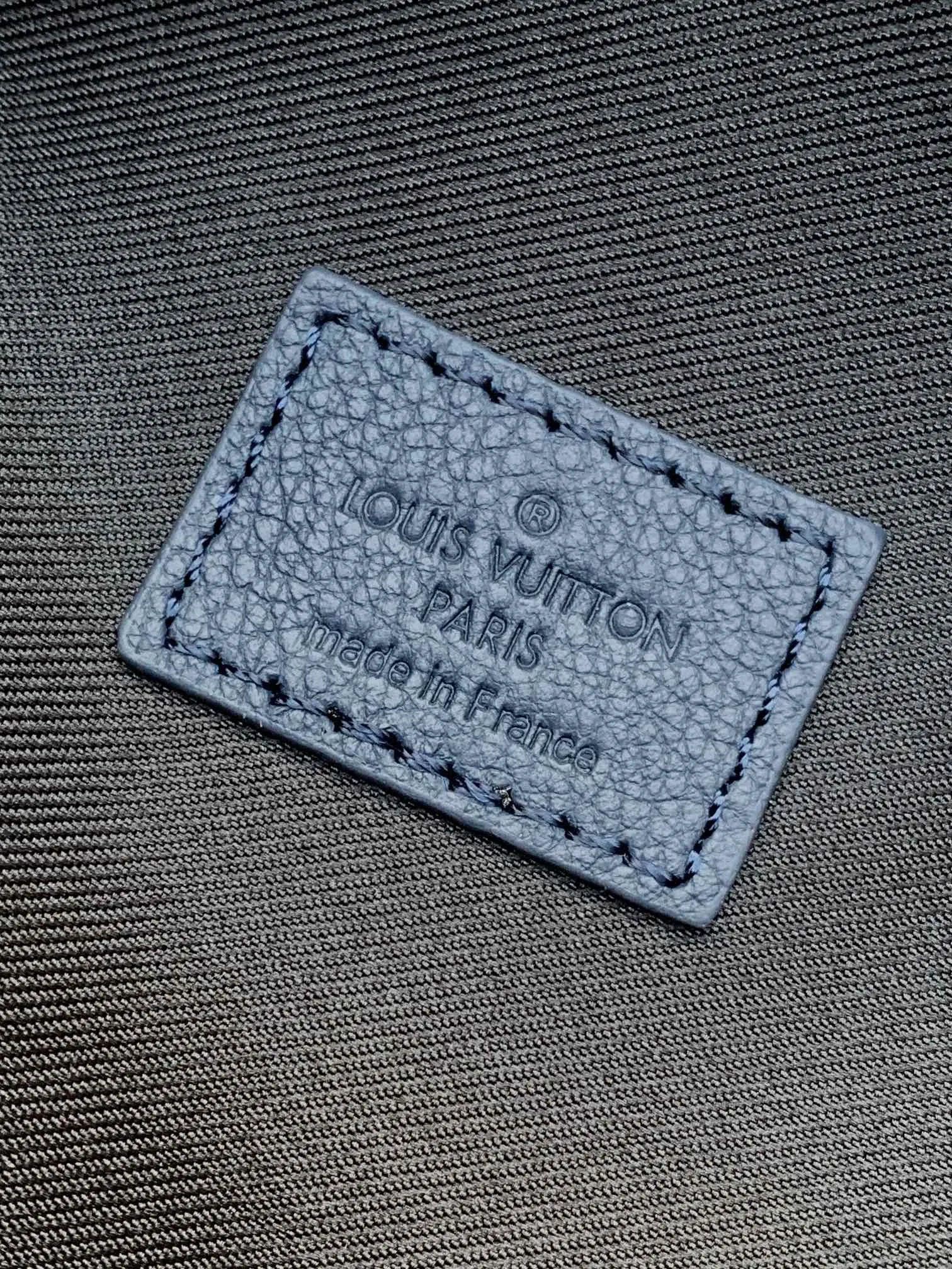 Alternative view of Louis Vuitton Rush Bumbag M14784