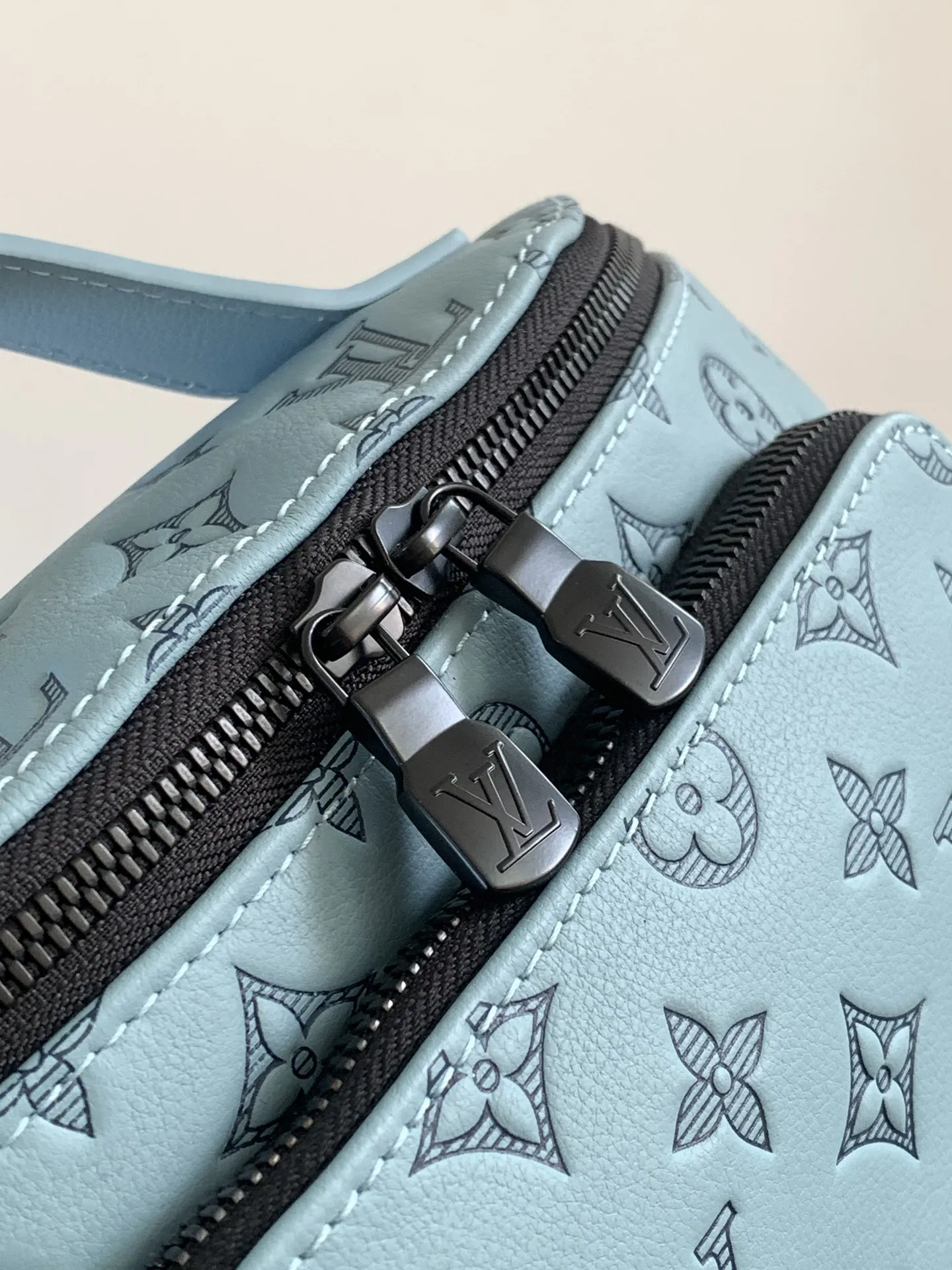 Louis Vuitton Rush Bumbag M14782 - 图片 7