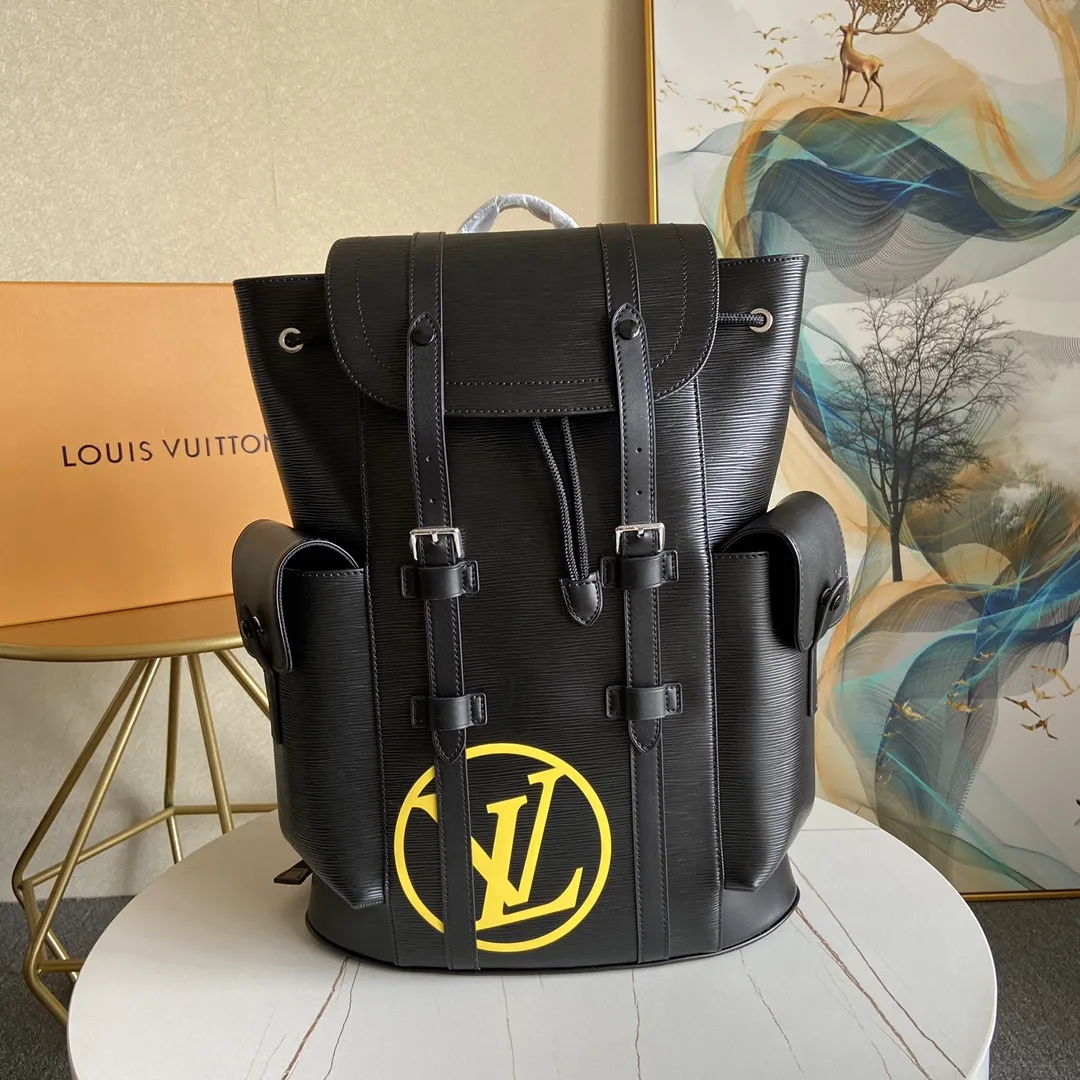Louis Vuitton Christopher M55138 - Image 3