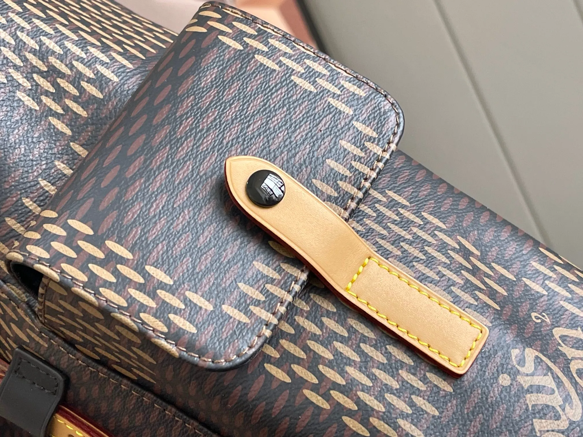 Louis Vuitton Christopher N40358 - Image 8