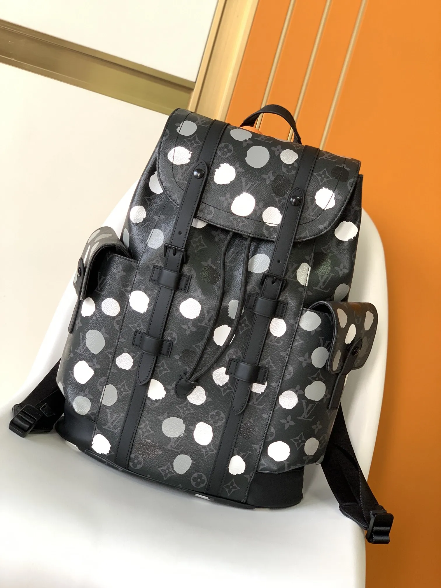 Louis Vuitton Christopher MM M46403 - 图片 3