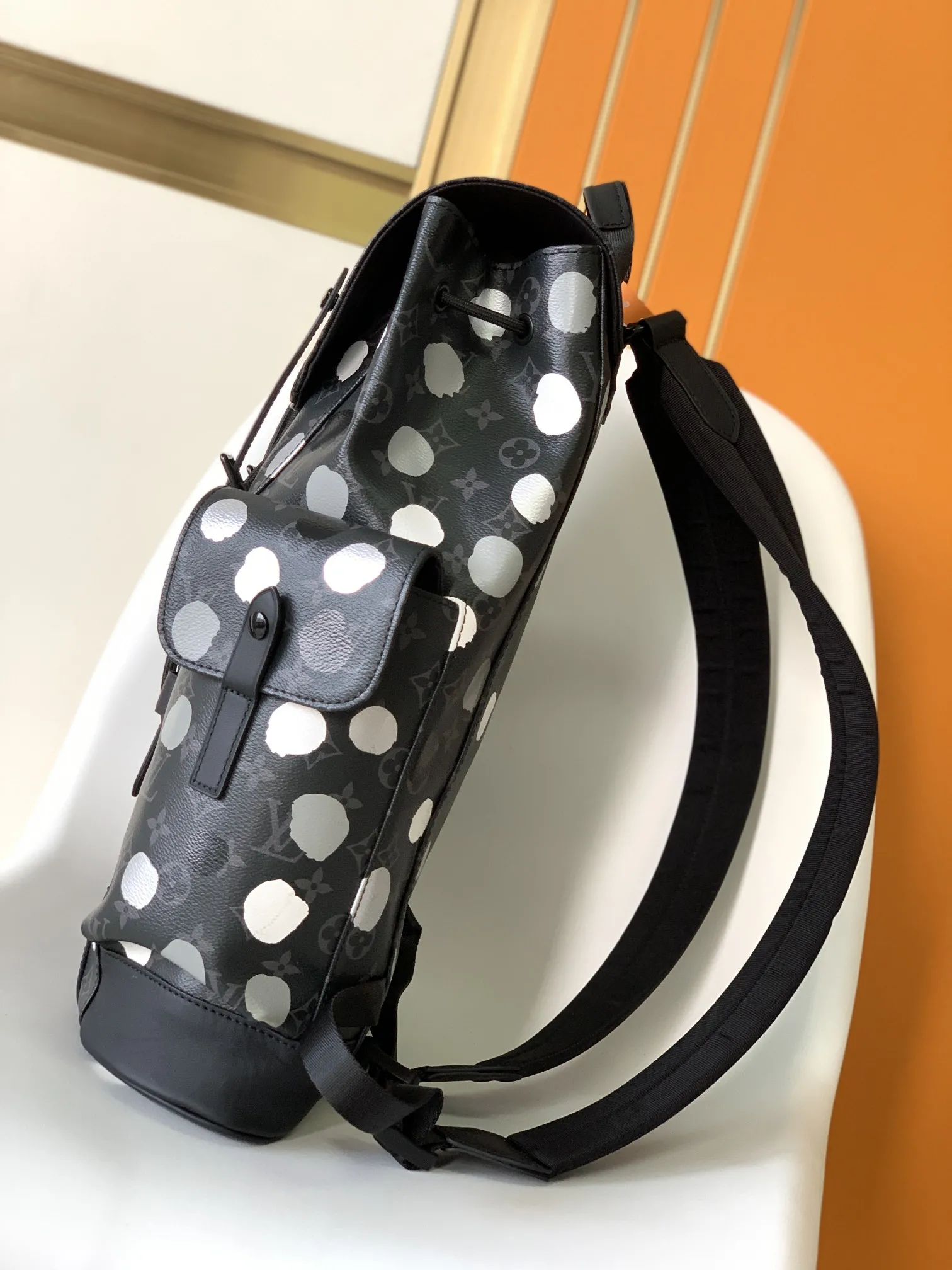 Louis Vuitton Christopher MM M46403 - 图片 4