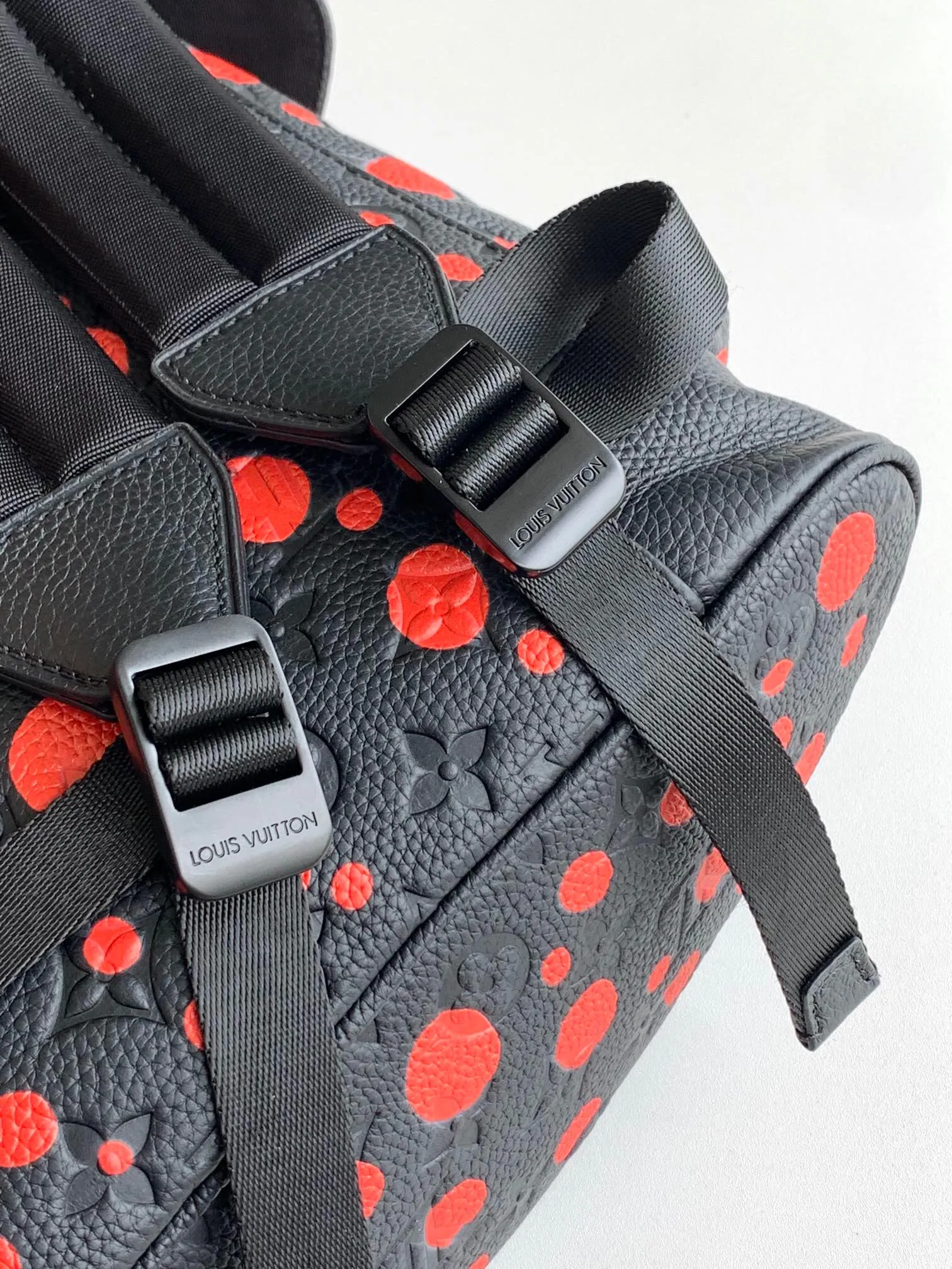 Louis Vuitton Christopher Backpack MM M21978 - 图片 9