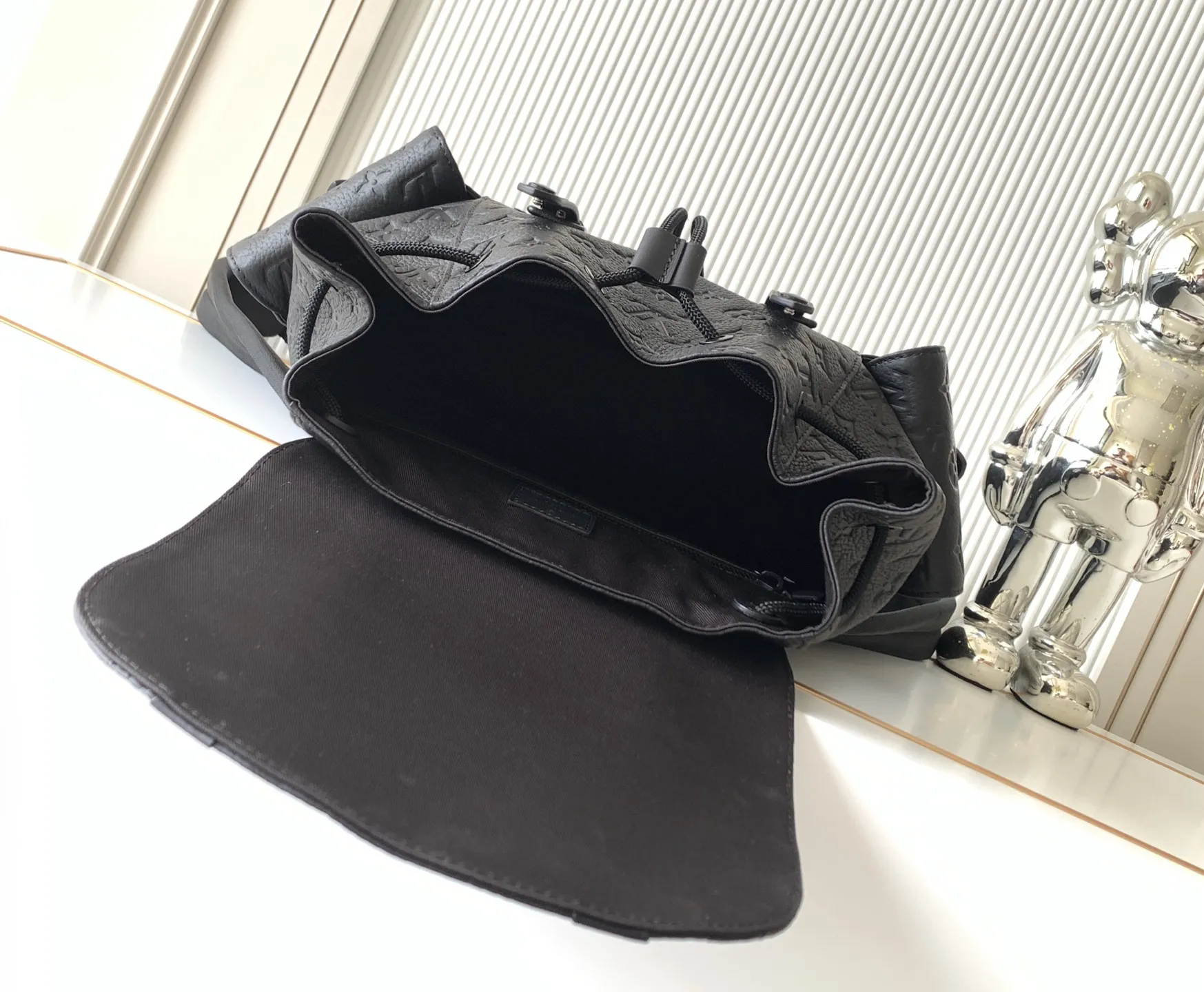 Louis Vuitton Christopher MM M55699 - 图片 10