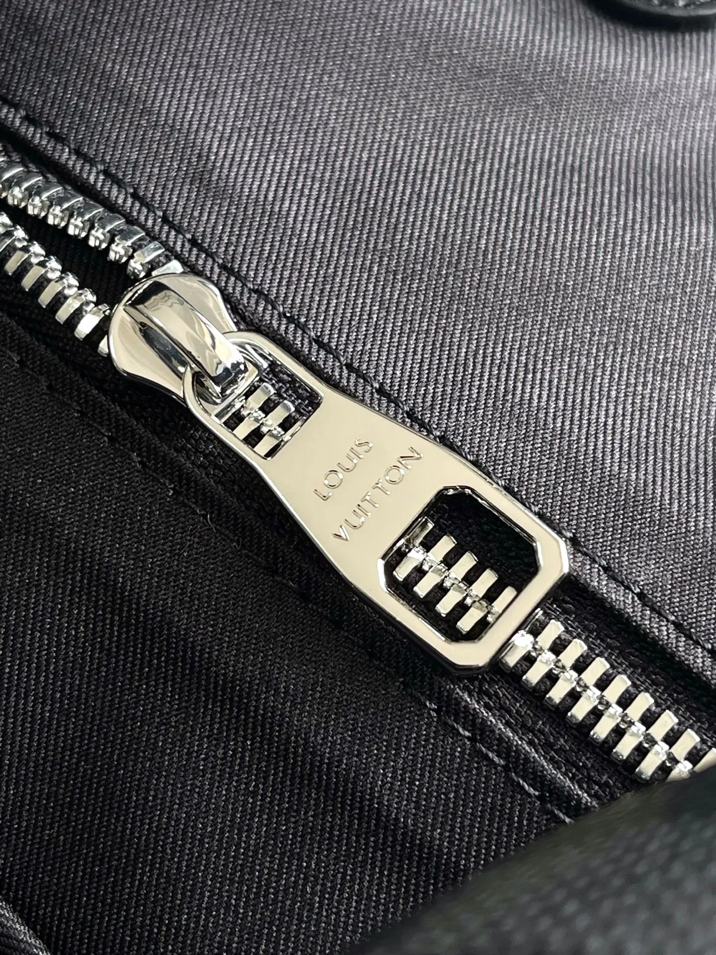 Louis Vuitton Christopher MM N41379 - 图片 9