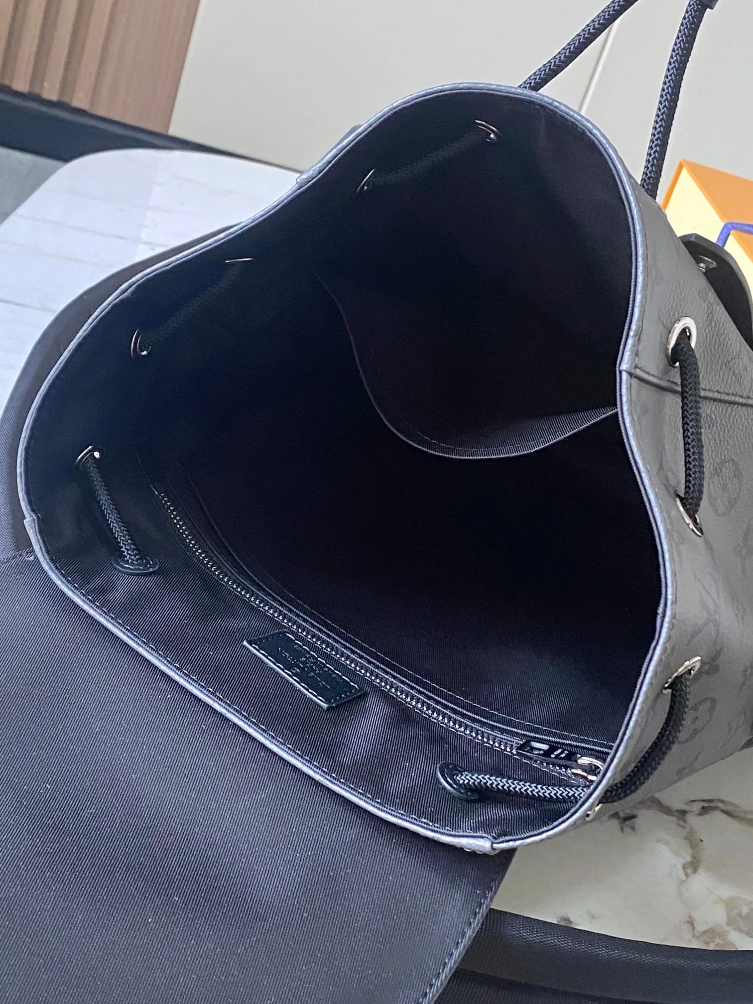 Alternative view of Louis Vuitton Christopher PM M46331