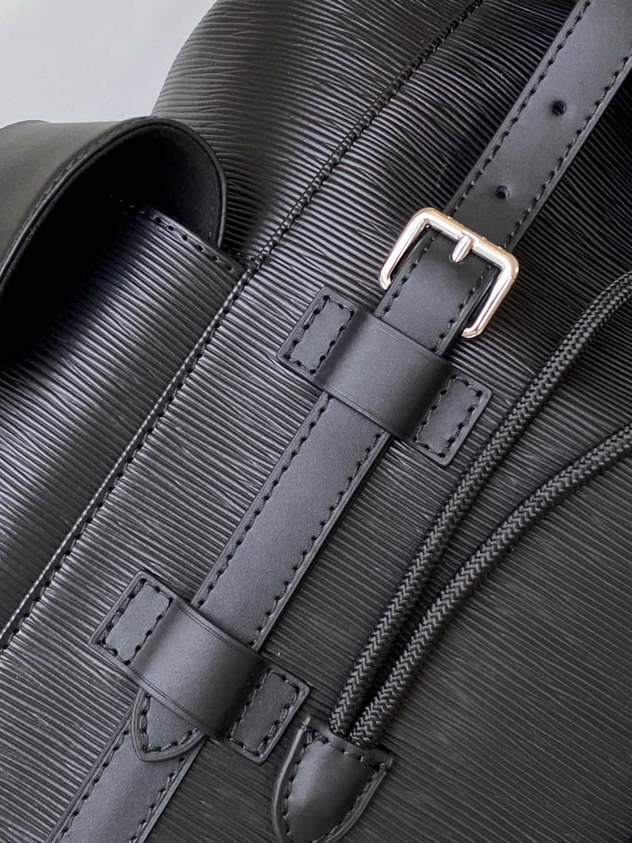 Louis Vuitton Christopher M50159 - 图片 7