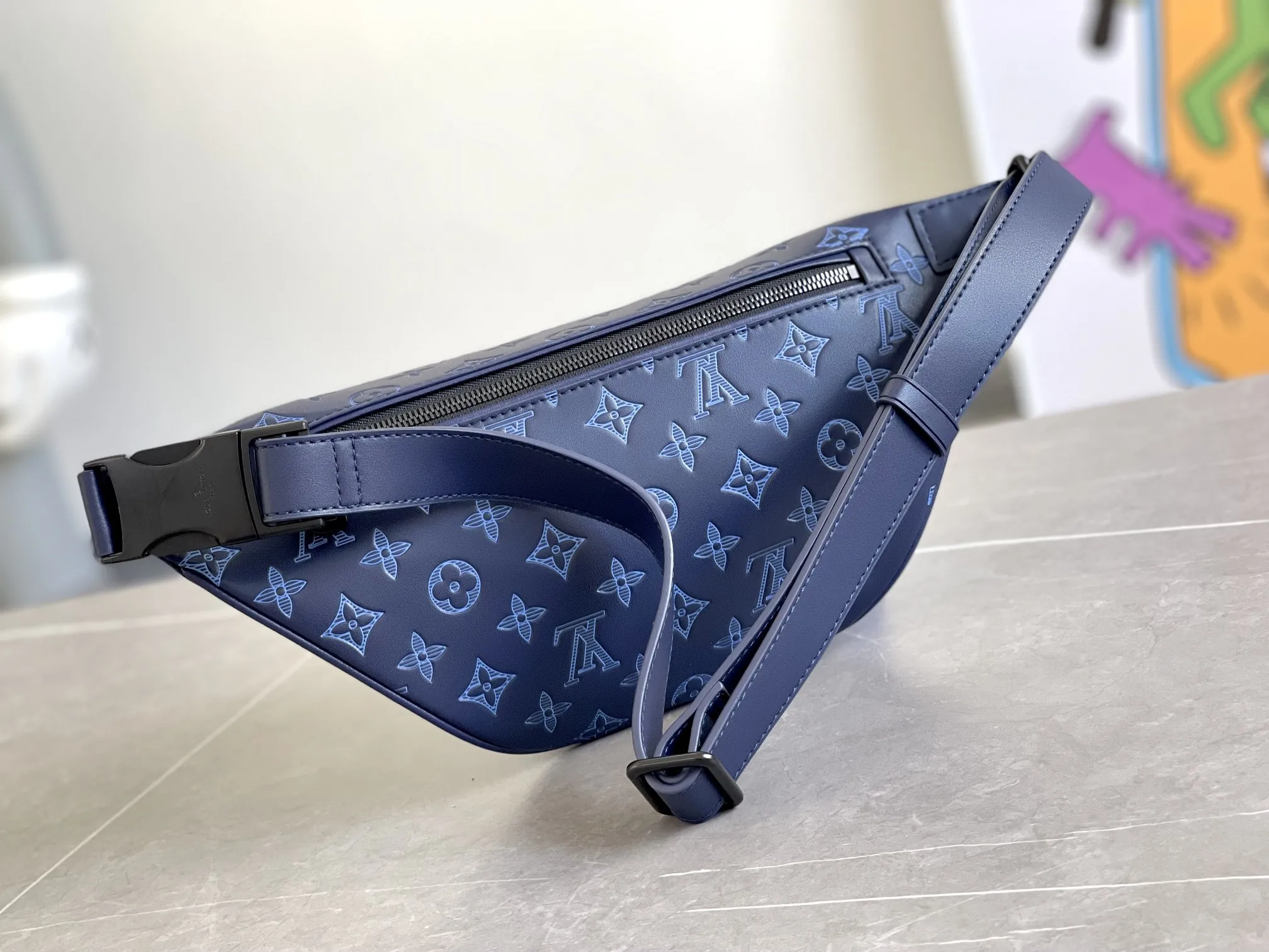 Louis Vuitton Discovery Bumbag M45729 - Image 4