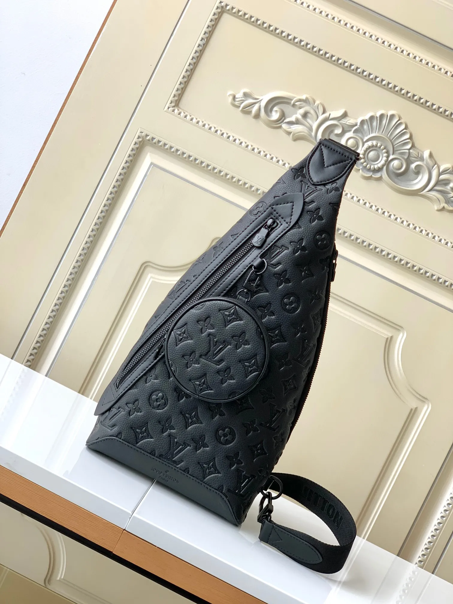Louis Vuitton Duo Slingbag M21890 - 图片 3
