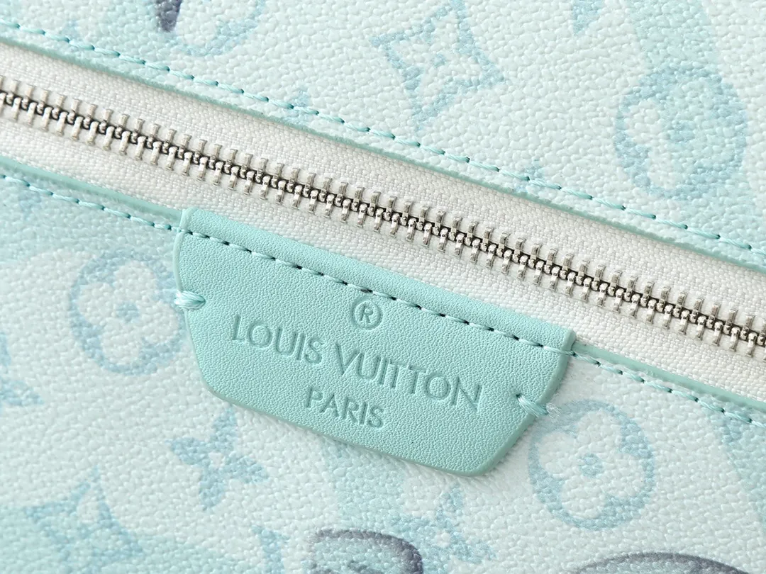 Louis Vuitton Discovery Backpack M22519 - Image 6