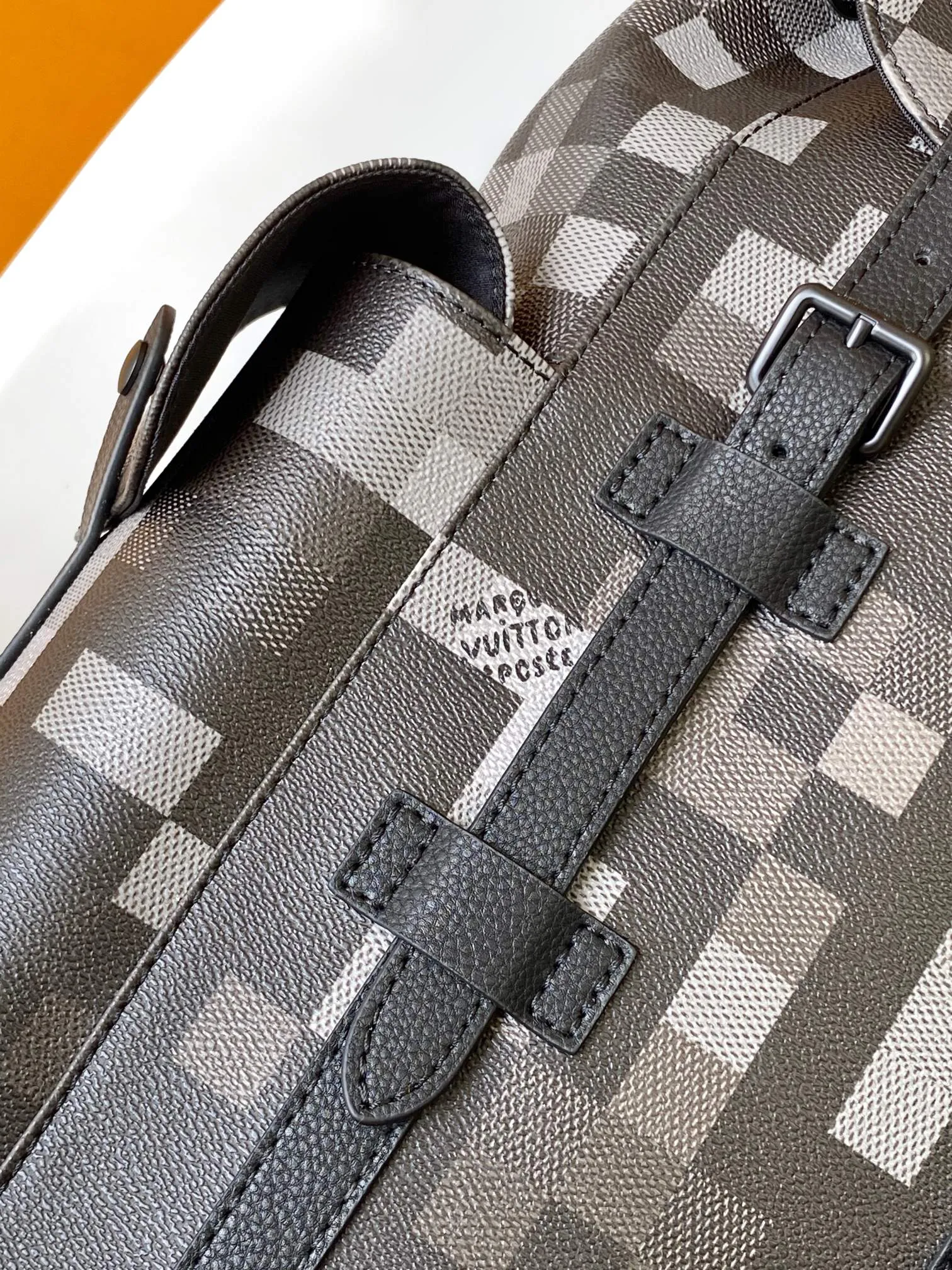 Louis Vuitton Christopher MM M14952 - 图片 7