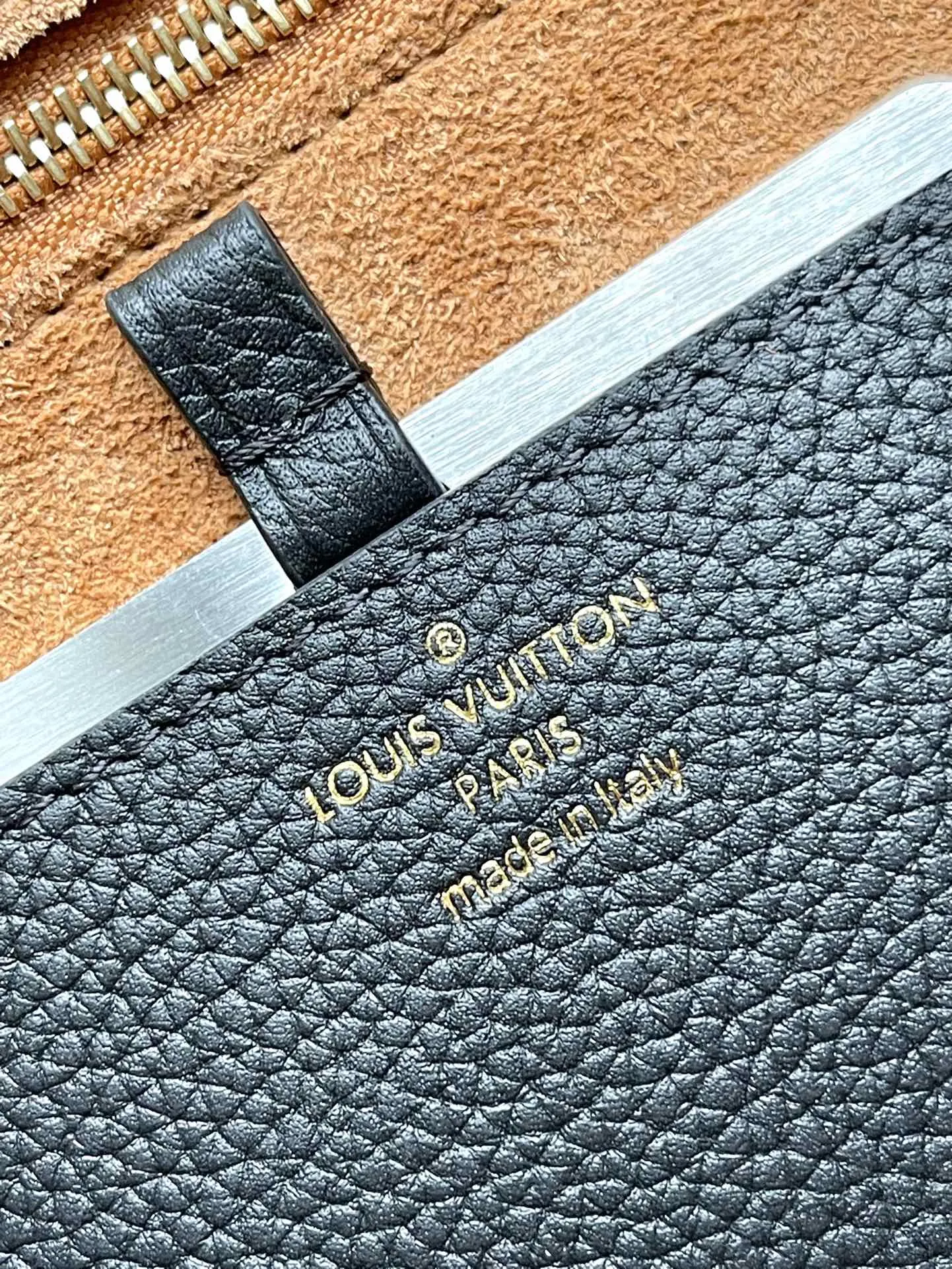 Louis Vuitton Soft Twist M24639 - 图片 10