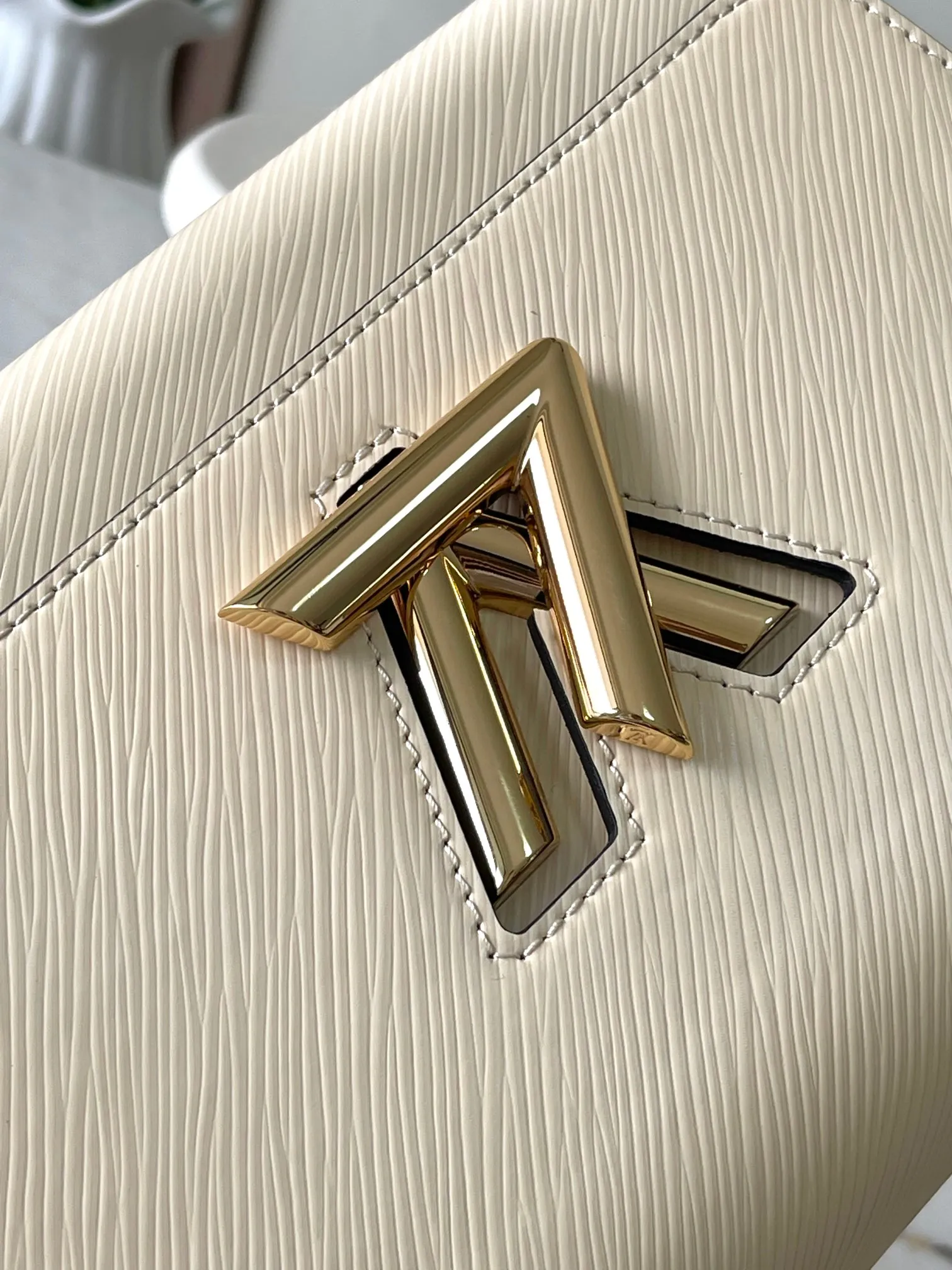 Louis Vuitton Twist MM M59403 - 图片 6