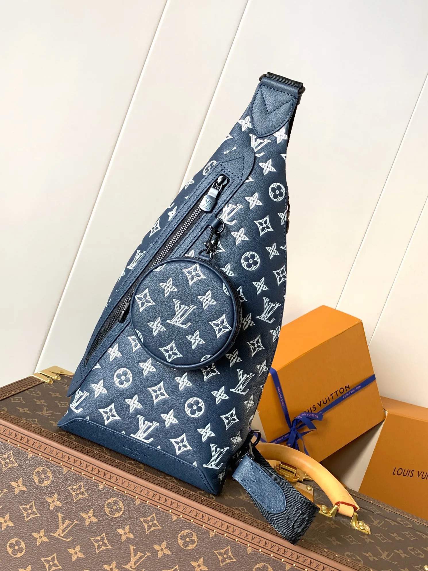 Louis Vuitton Duo Slingbag M24751 - Image 3