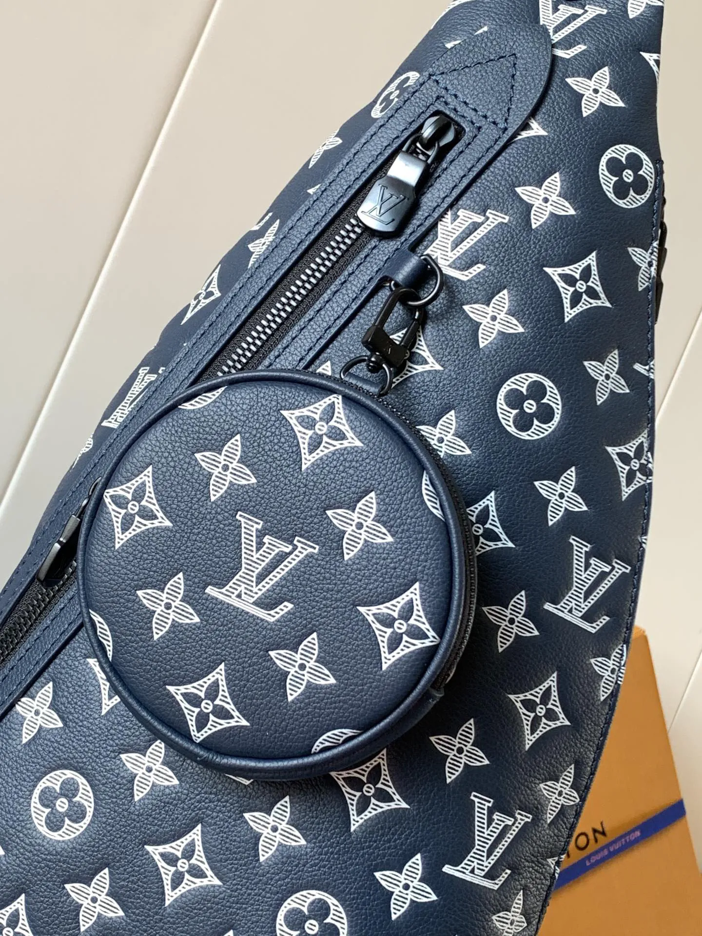 Louis Vuitton Duo Slingbag M24751 - Image 7