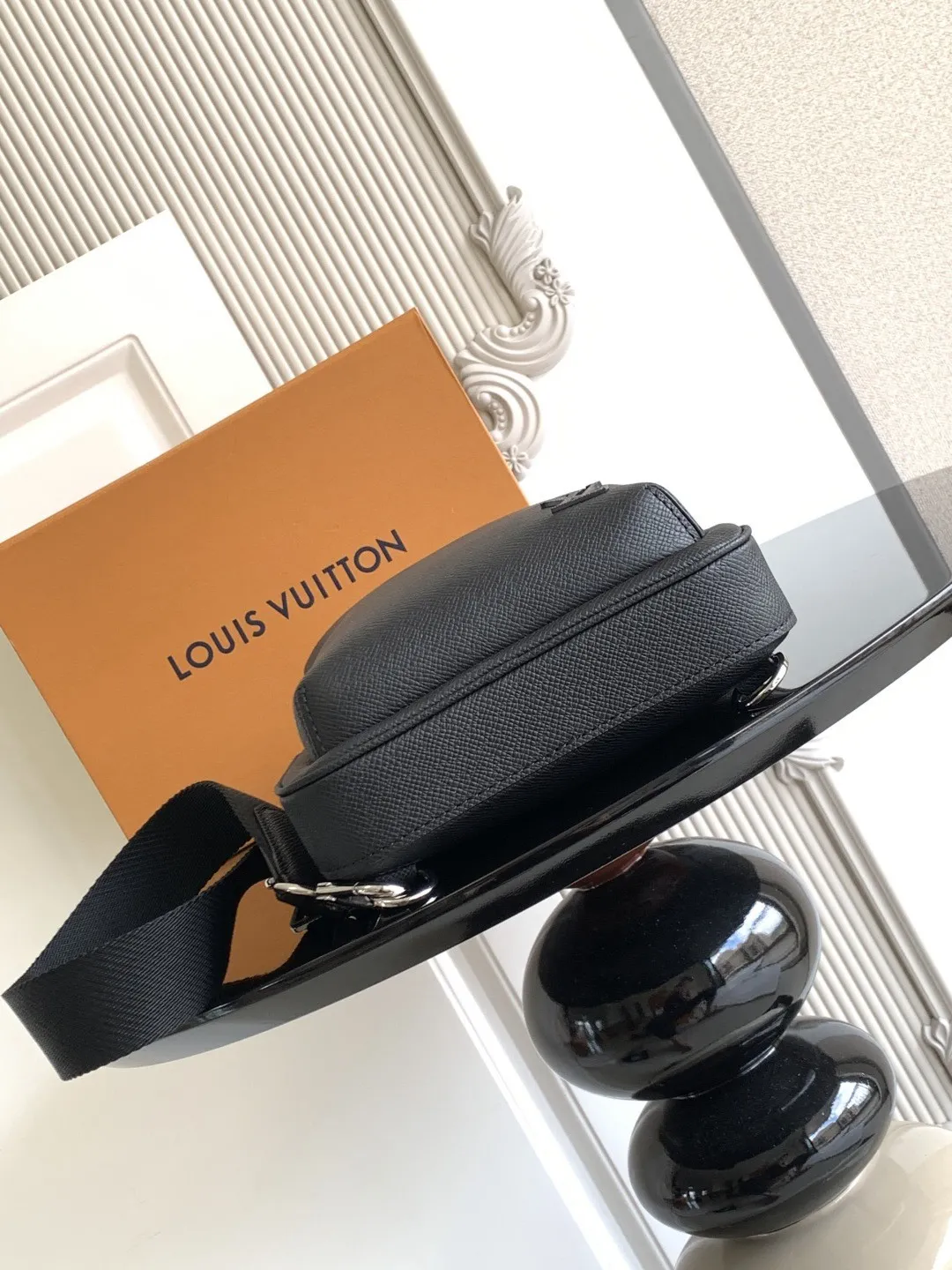 Louis Vuitton Avenue Slingbag M30863 - 图片 6