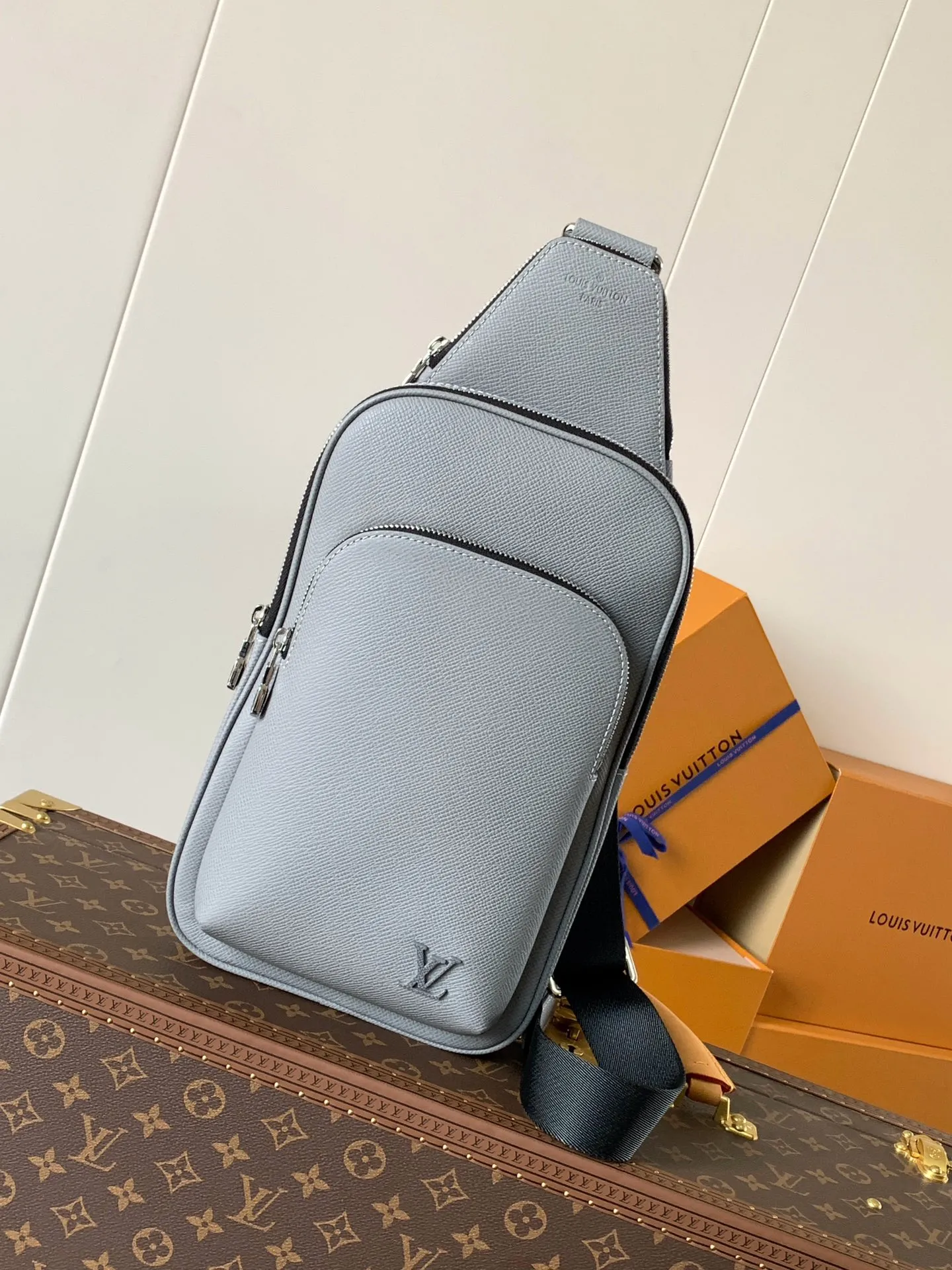 Louis Vuitton Avenue Slingbag M30951 - 图片 3