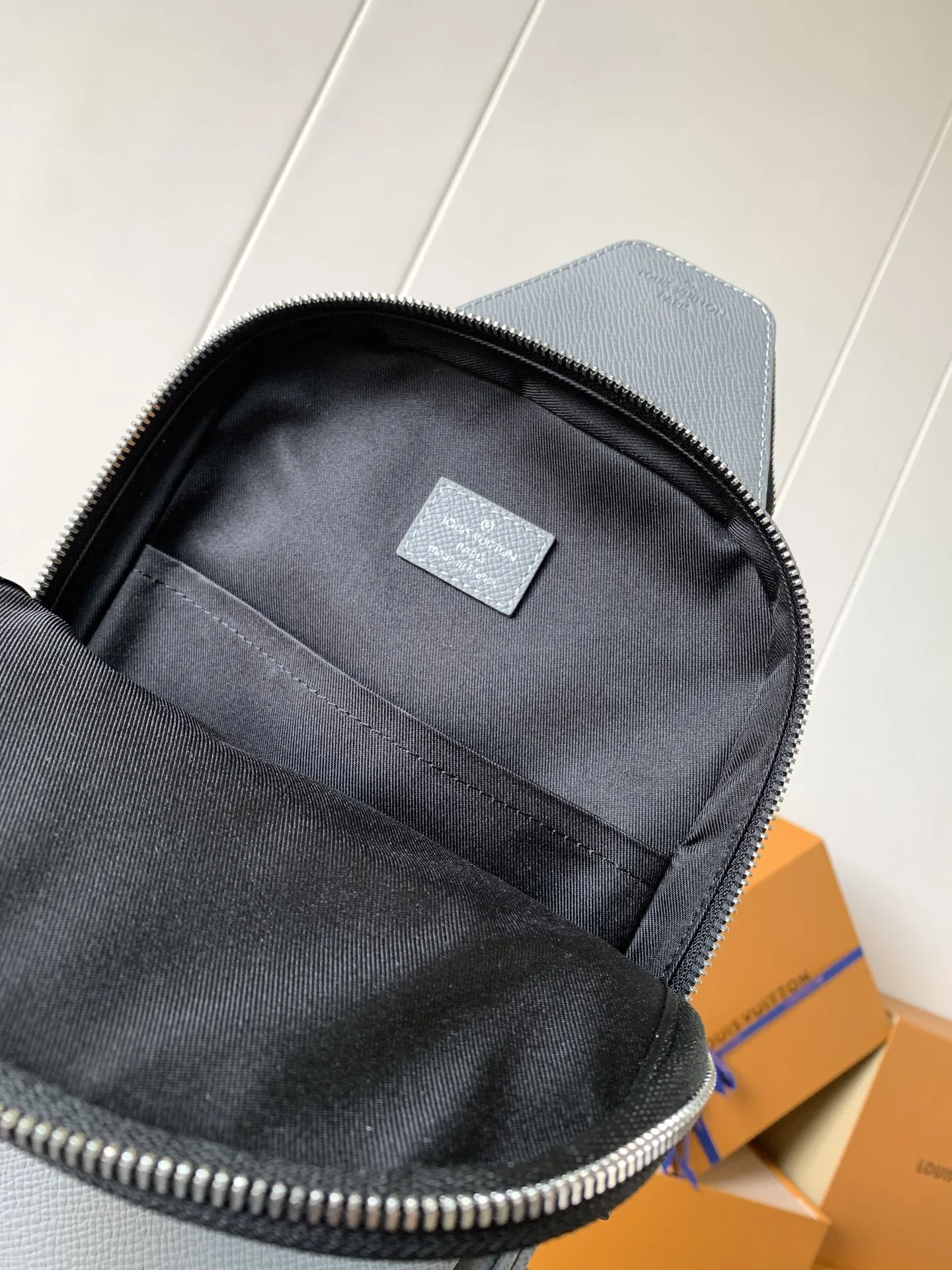Louis Vuitton Avenue Slingbag M30951 - 图片 10