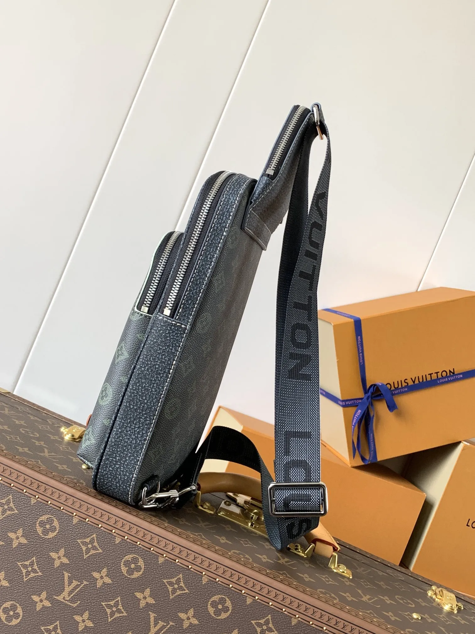 Louis Vuitton Avenue Slingbag NM M46344 - 图片 4